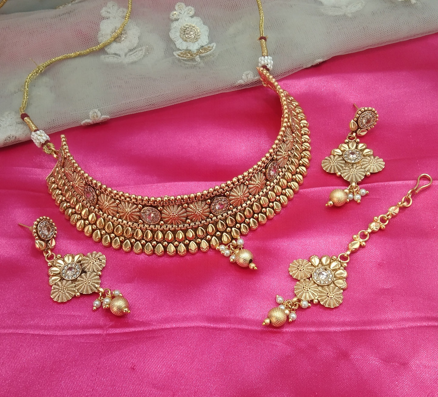 Gold Polki Choker Jewellery Beams Set
