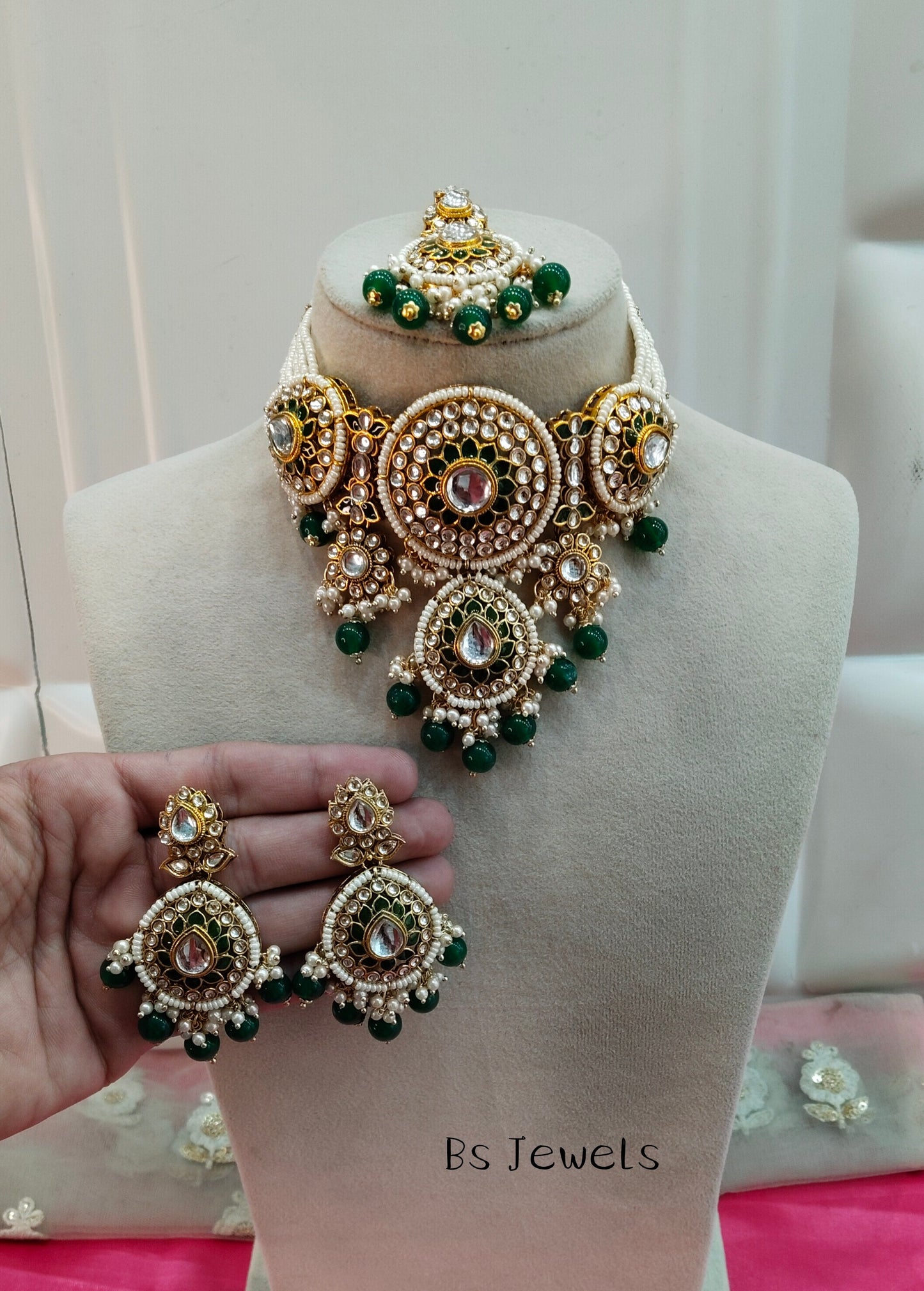 Green Kundan Choker Jewellery Nili Set