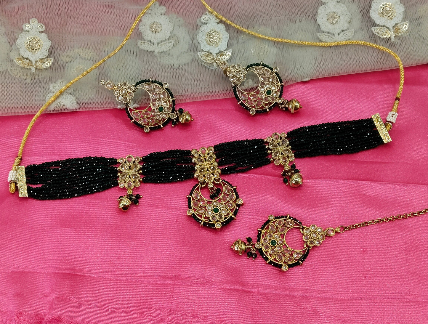 Green Champagne Stone Choker Jewellery Narayan Set