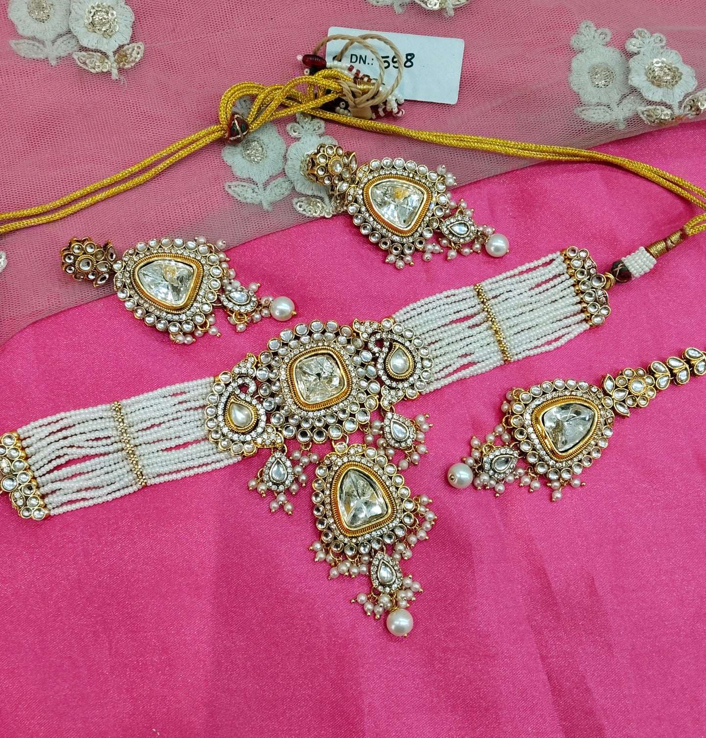 Gold White Kundan Choker Jewellery Meet Set