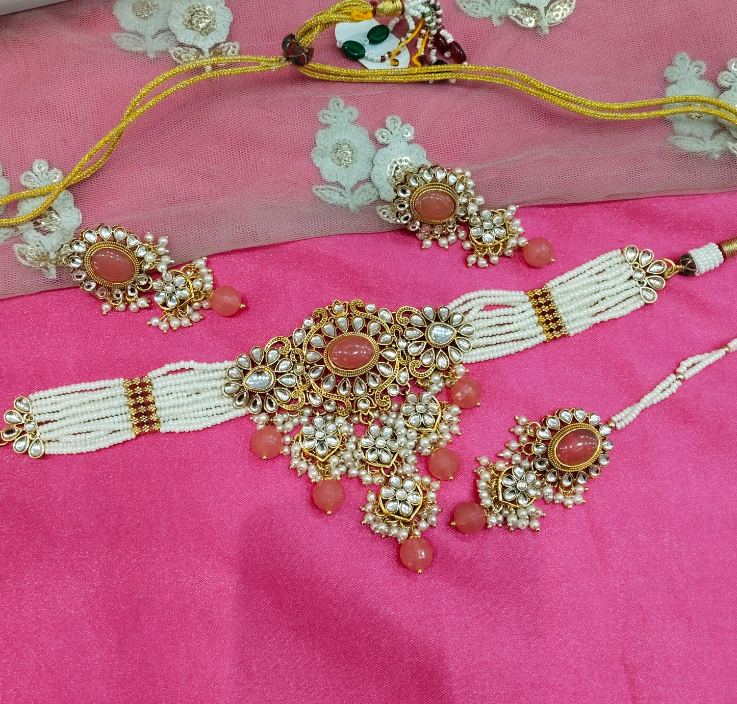 Gajjri Kundan Choker Jewellery Heena Set