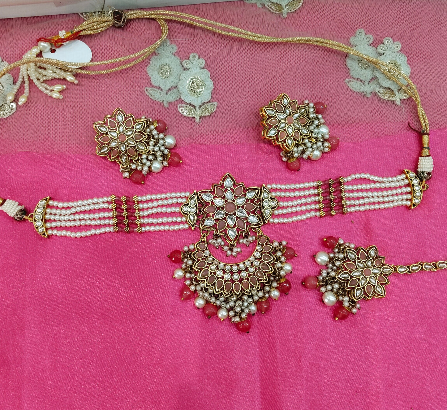 Gajjari Kundan Choker Jewellery  Nisi Set