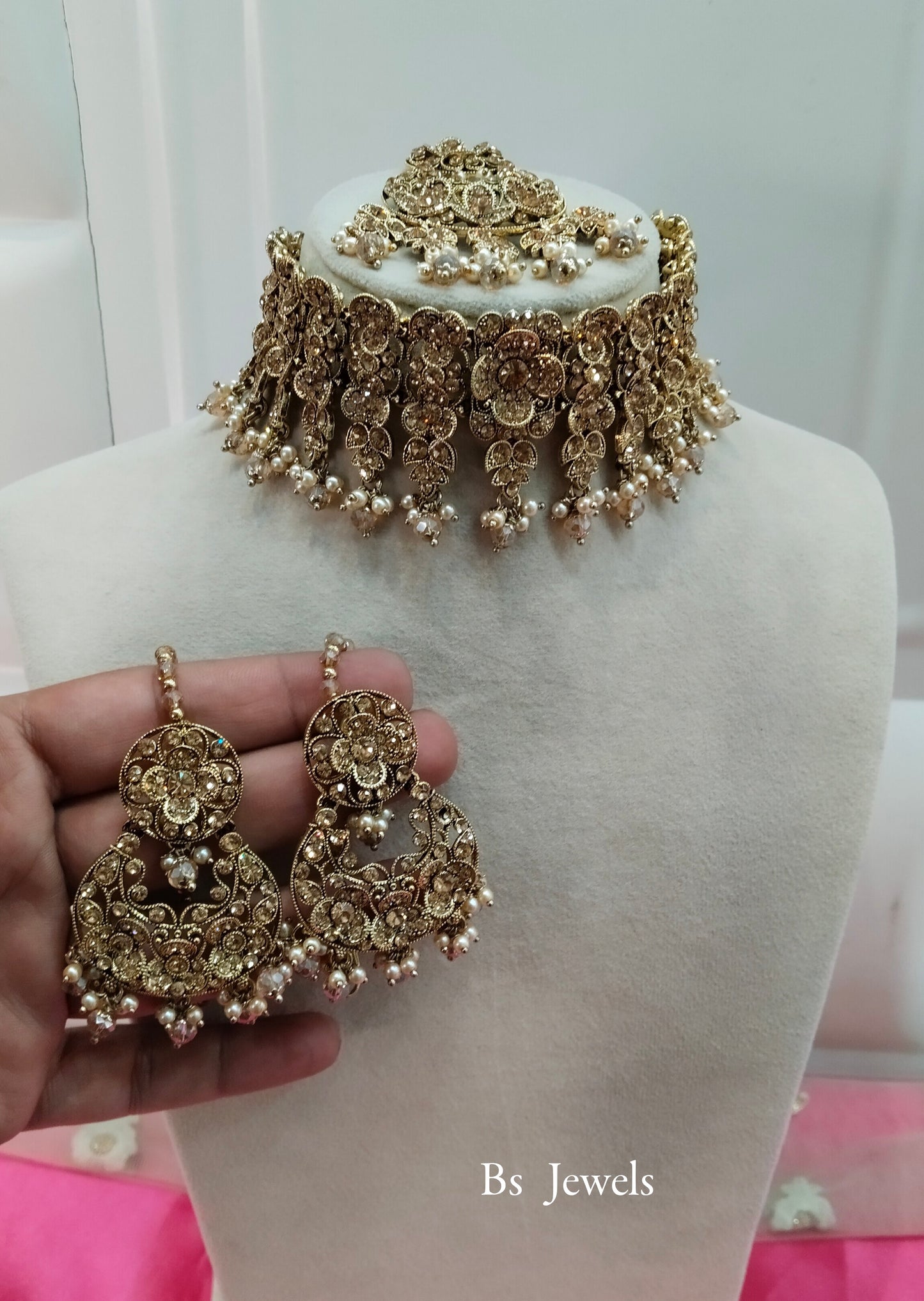 Antique Gold Crystal Stone Choker Jewellery Soraj Set