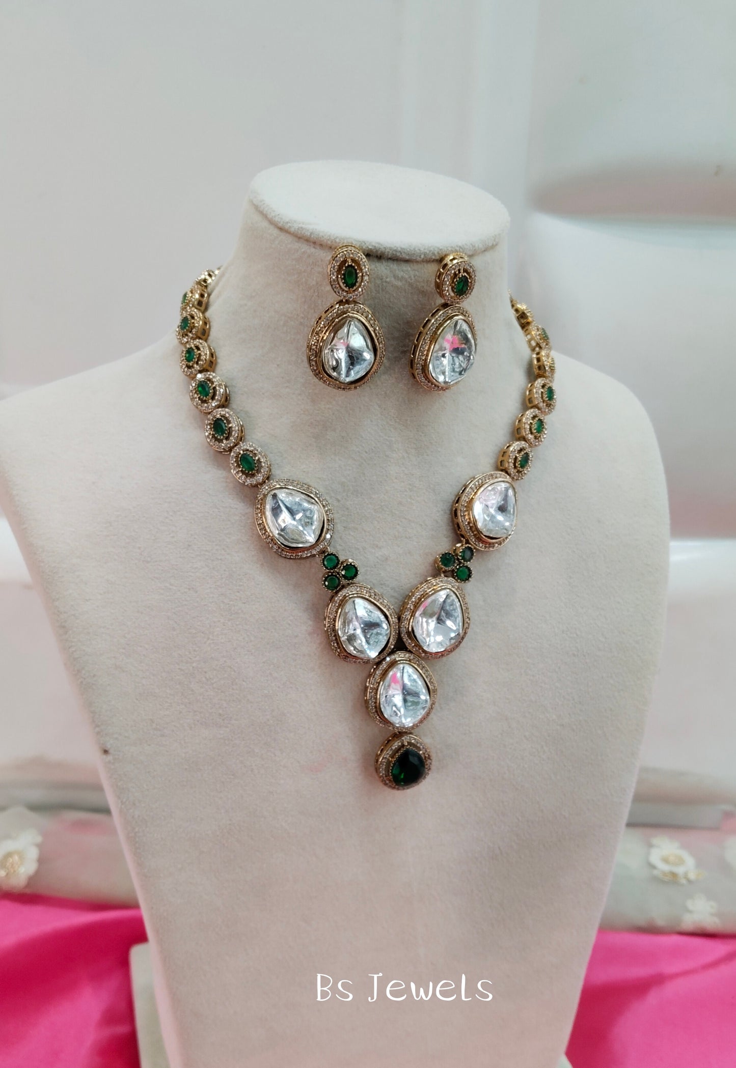 Green Moissanite Kundan Necklace Jewellery Shweta Set