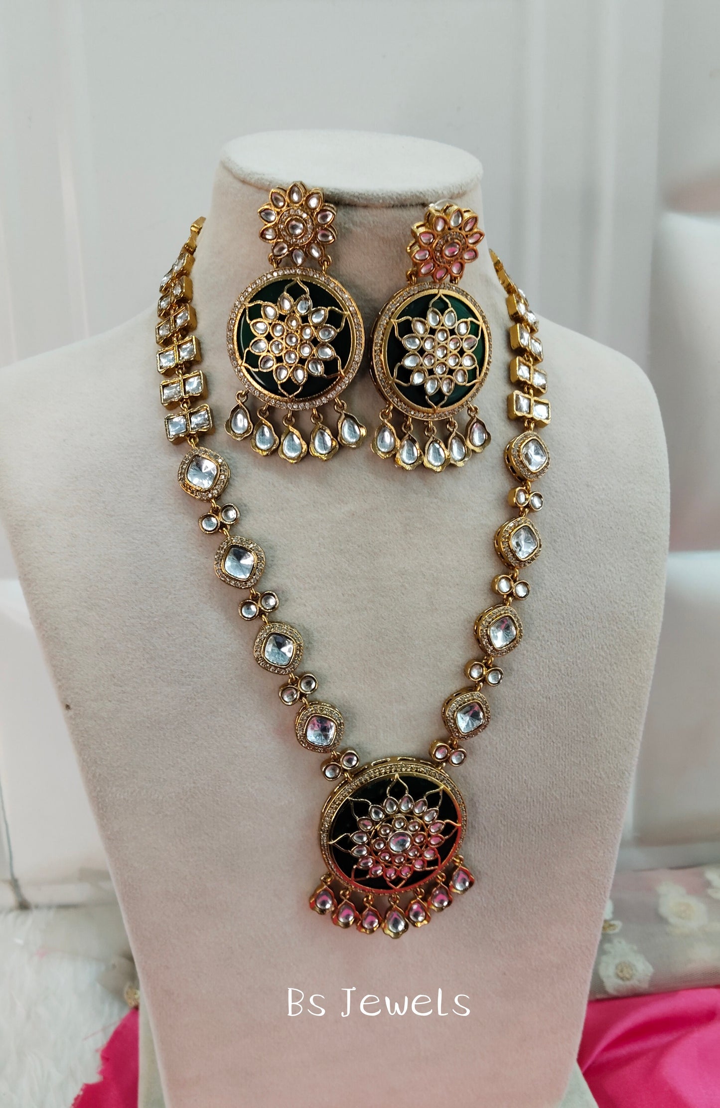 Green Moissanite Kundan Long Rani Haar Necklace Jewellery Bobby Set