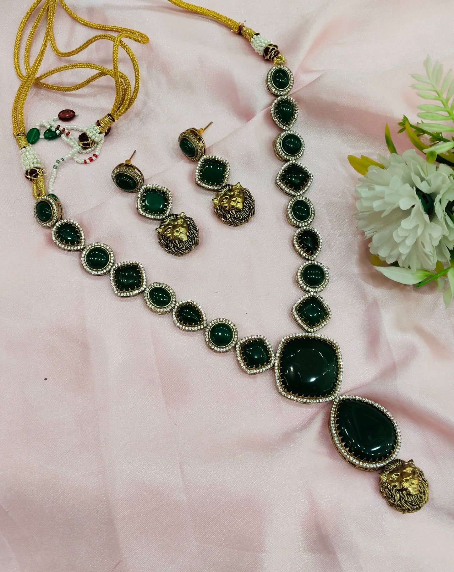 Green Moissanite Kundan Necklace Jewellery Sweety Set