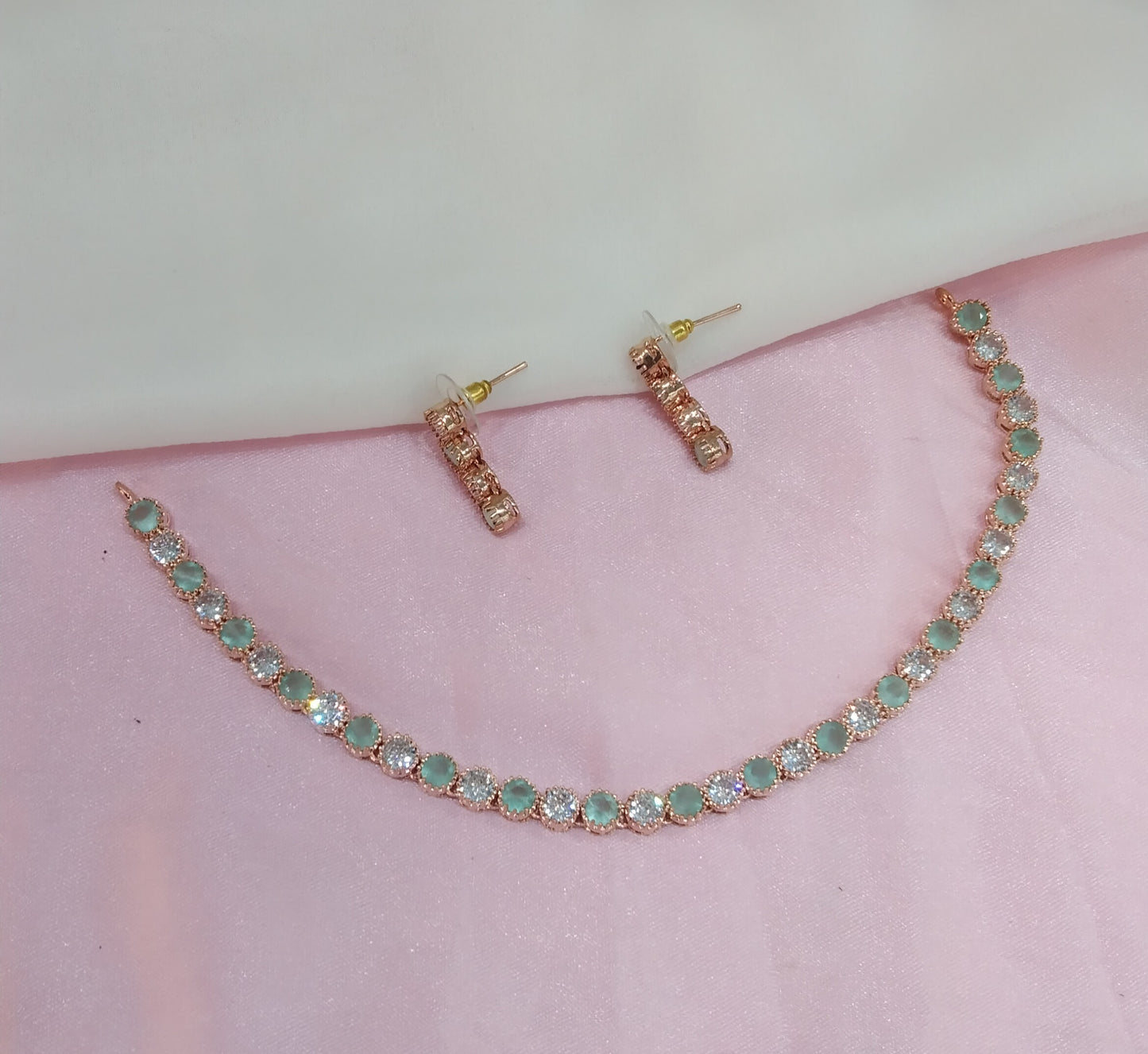 Rose Pista CZ Necklace Jewellery Dans Set