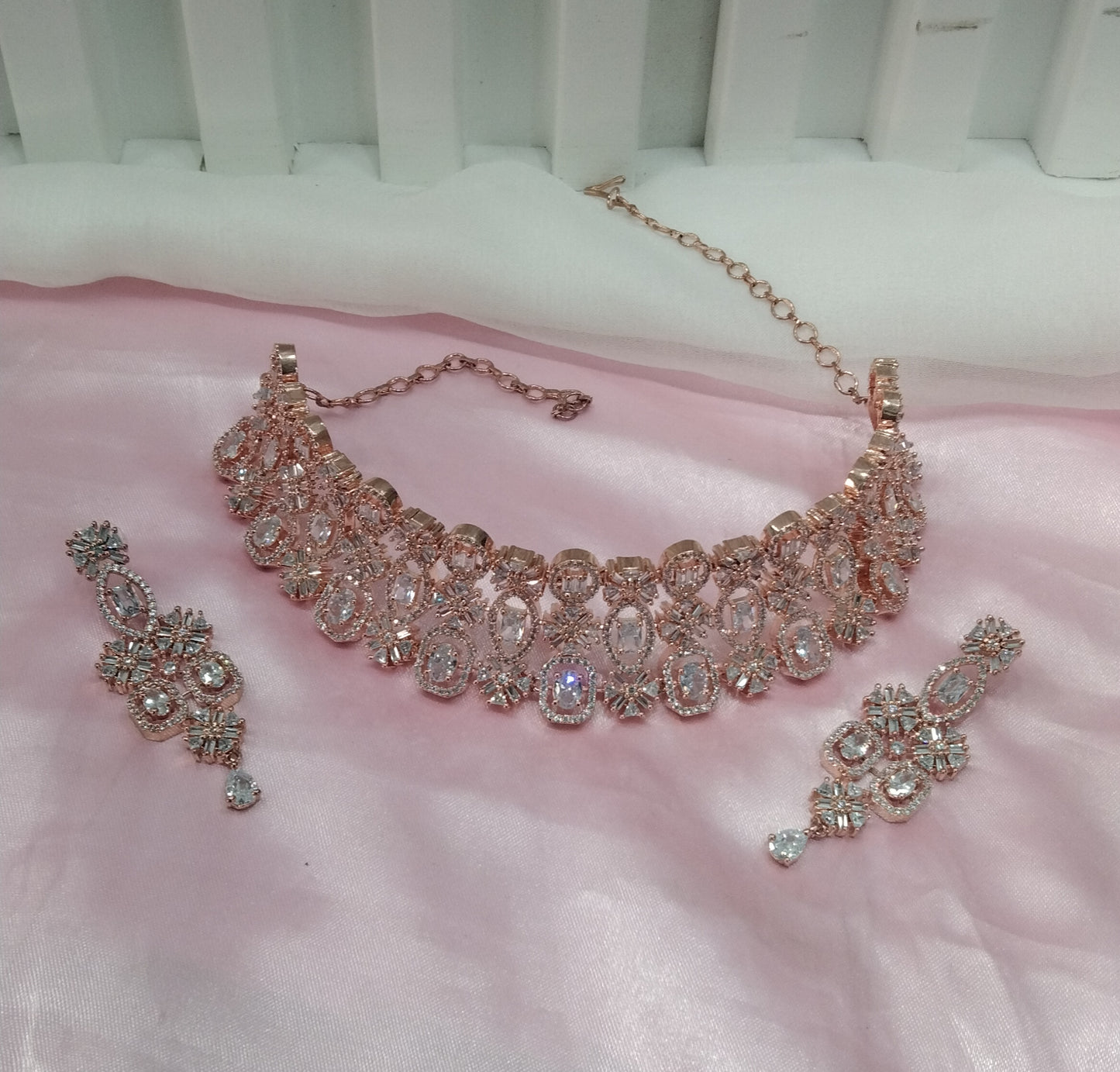 White Rose CZ Choker Jewellery Court Set