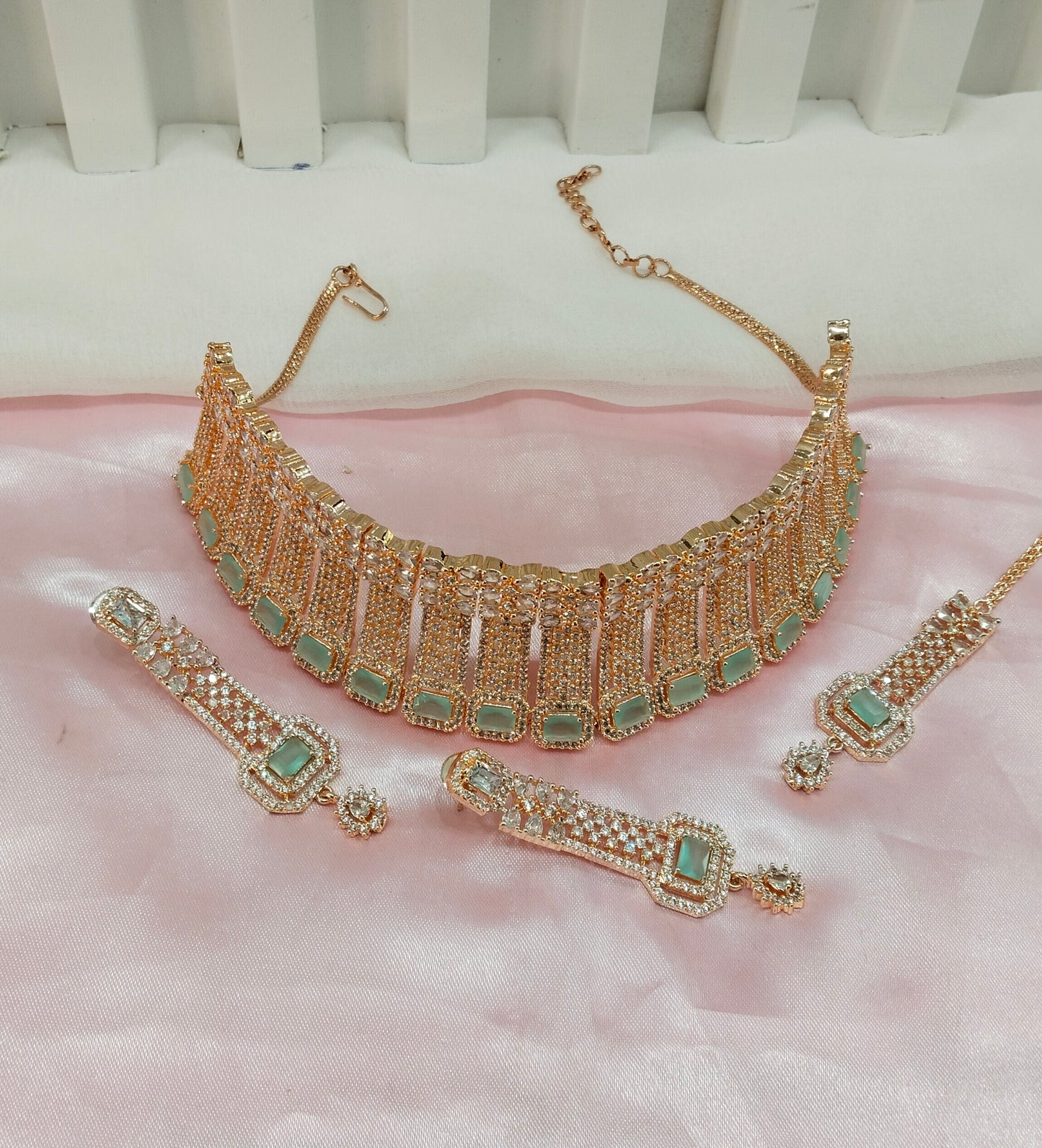 Pista Rose CZ Choker Jewellery British Set