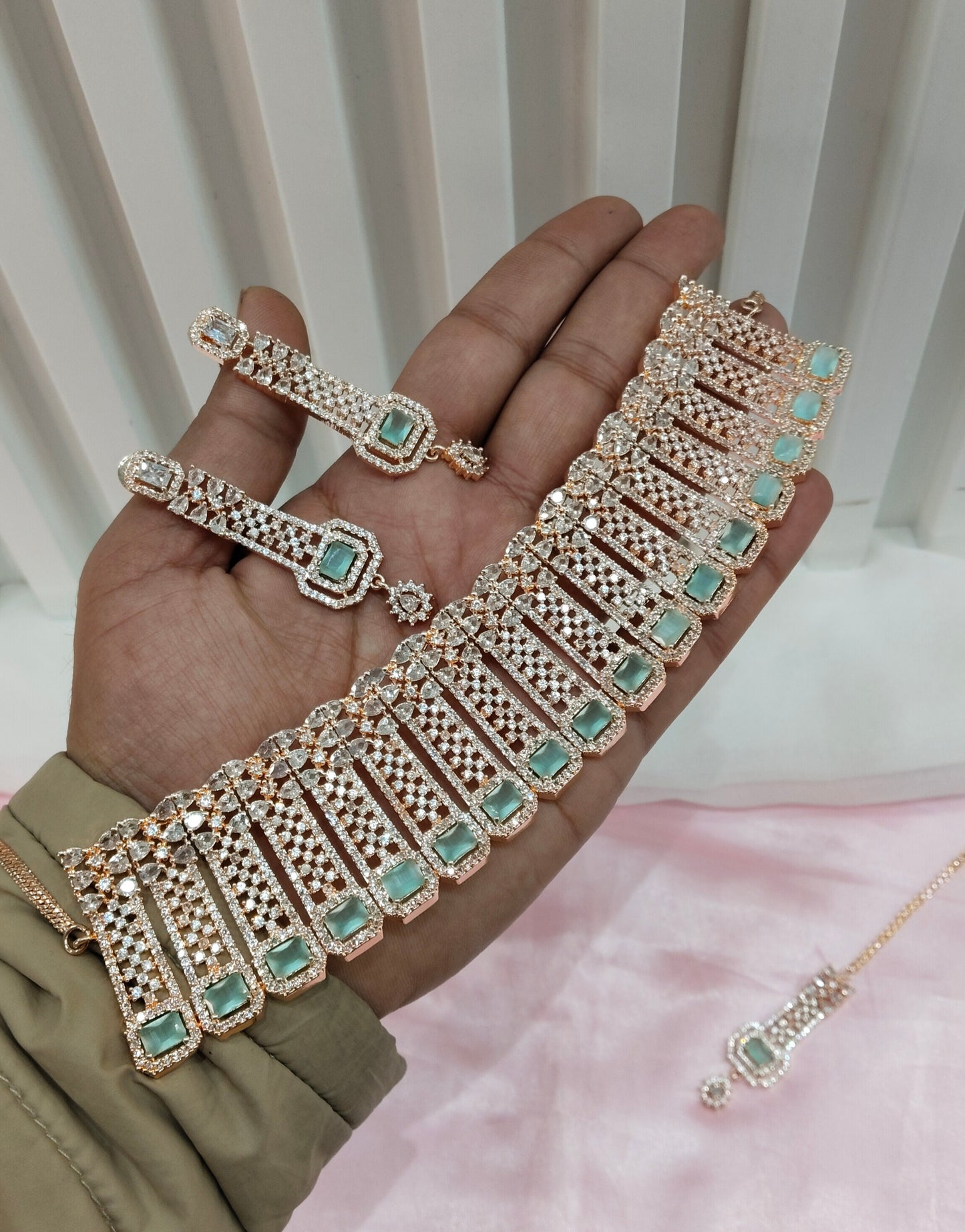 Pista Rose CZ Choker Jewellery British Set