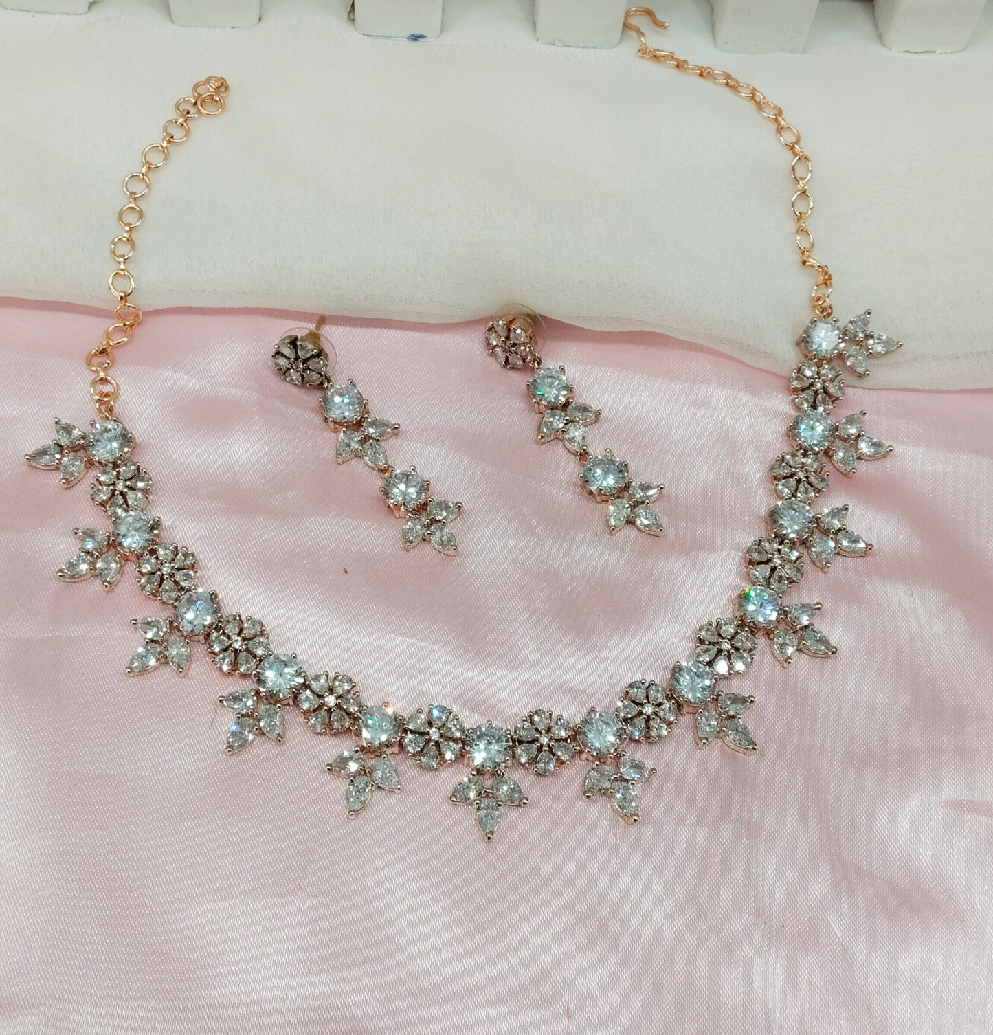 White Rose CZ Necklace Jewellery Ten Modi Set
