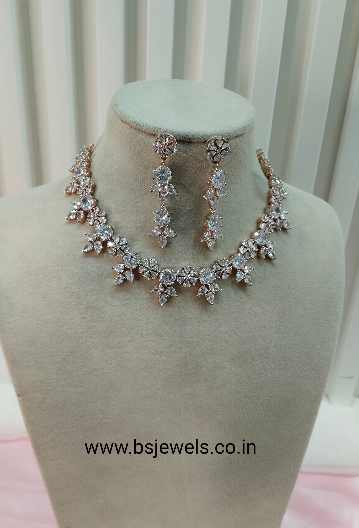 White Rose CZ Necklace Jewellery Ten Modi Set