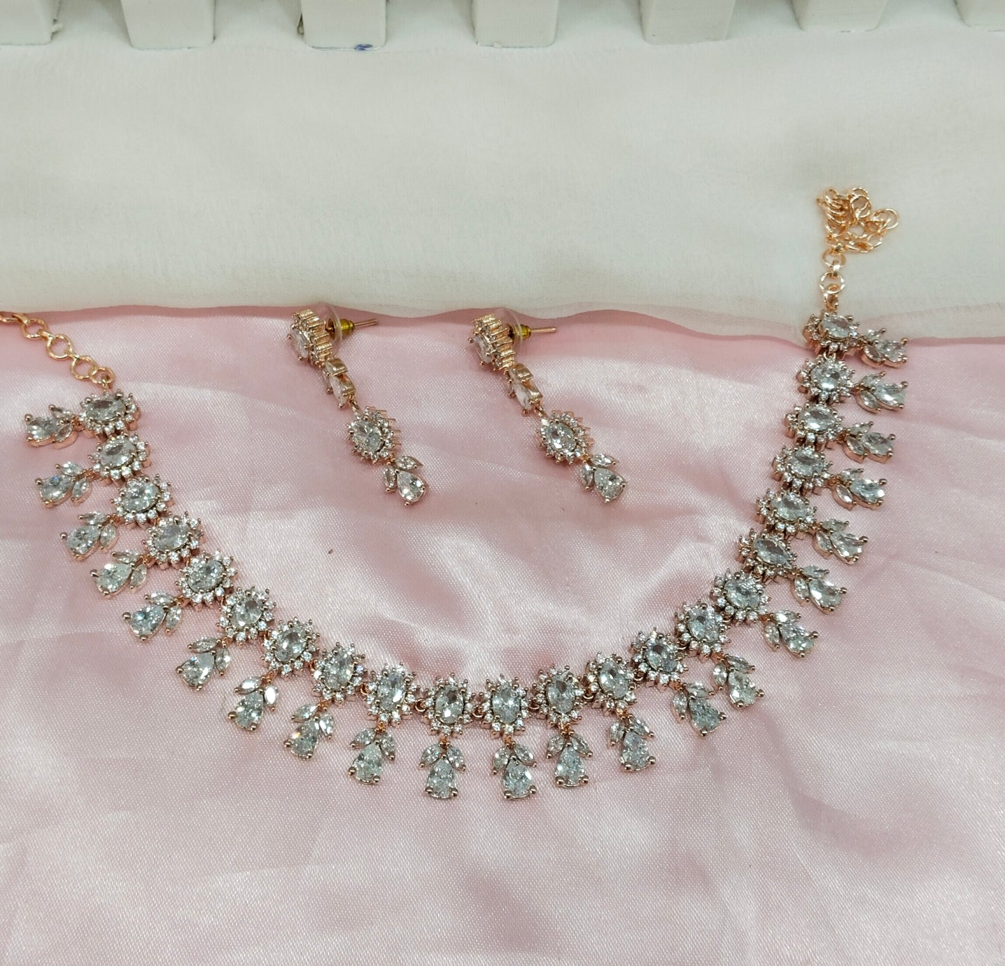 White Rose CZ Necklace Jewellery Ten Modi Set