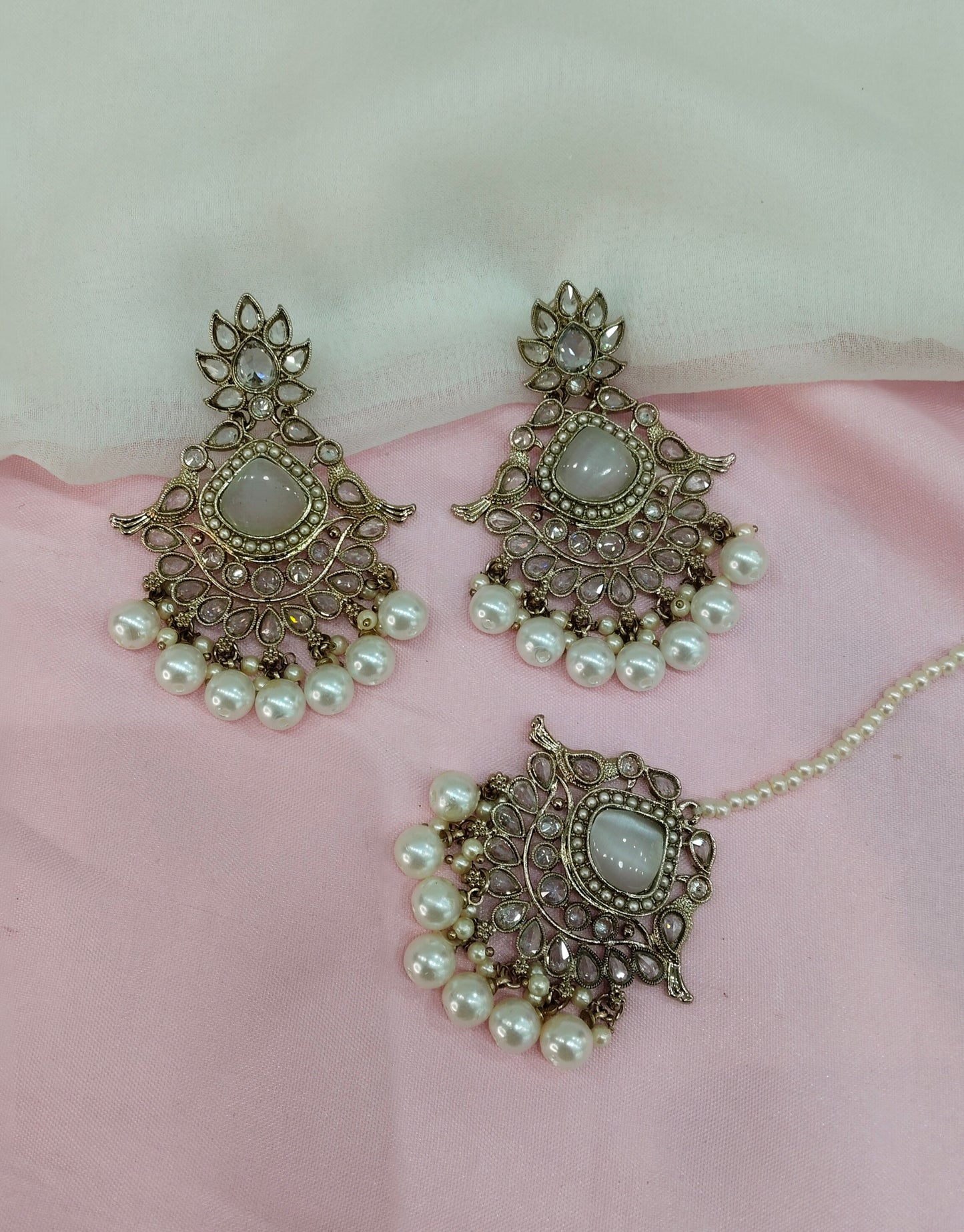 White Gold Champagne Stone Bollywood Earrings Rio Tikka Set