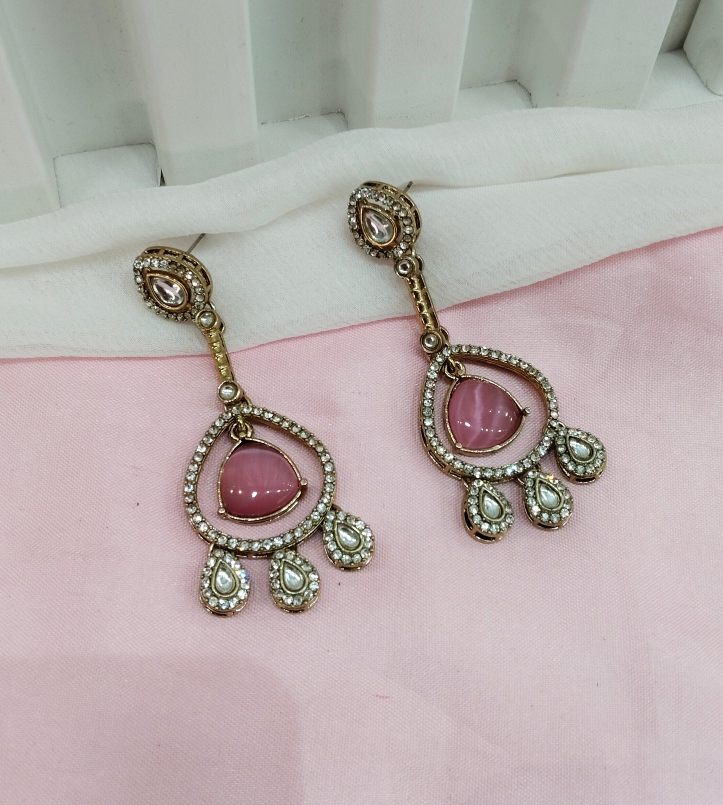 Pink Antique Gold Omna Earrings Set
