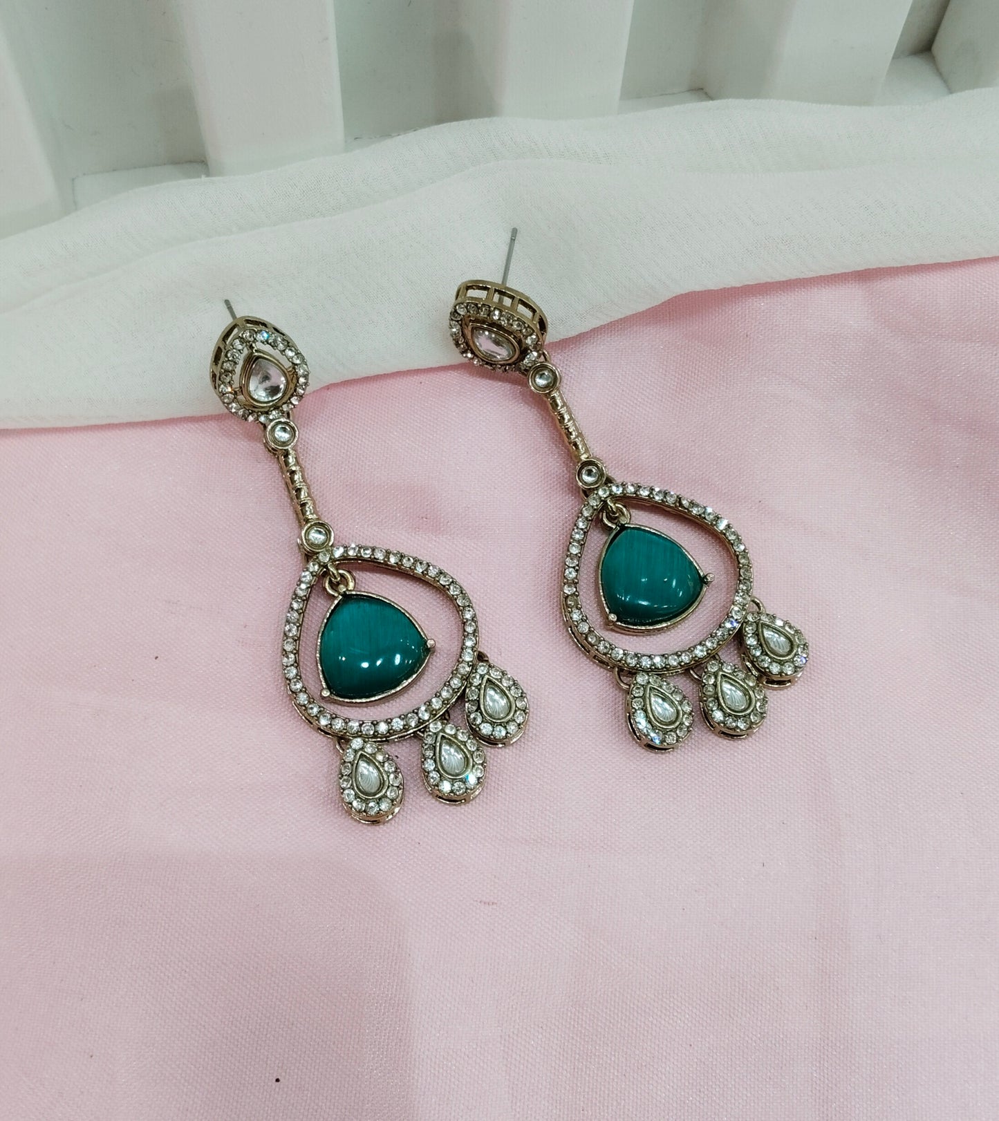 Turquoise Antique Gold Omna Earrings Set
