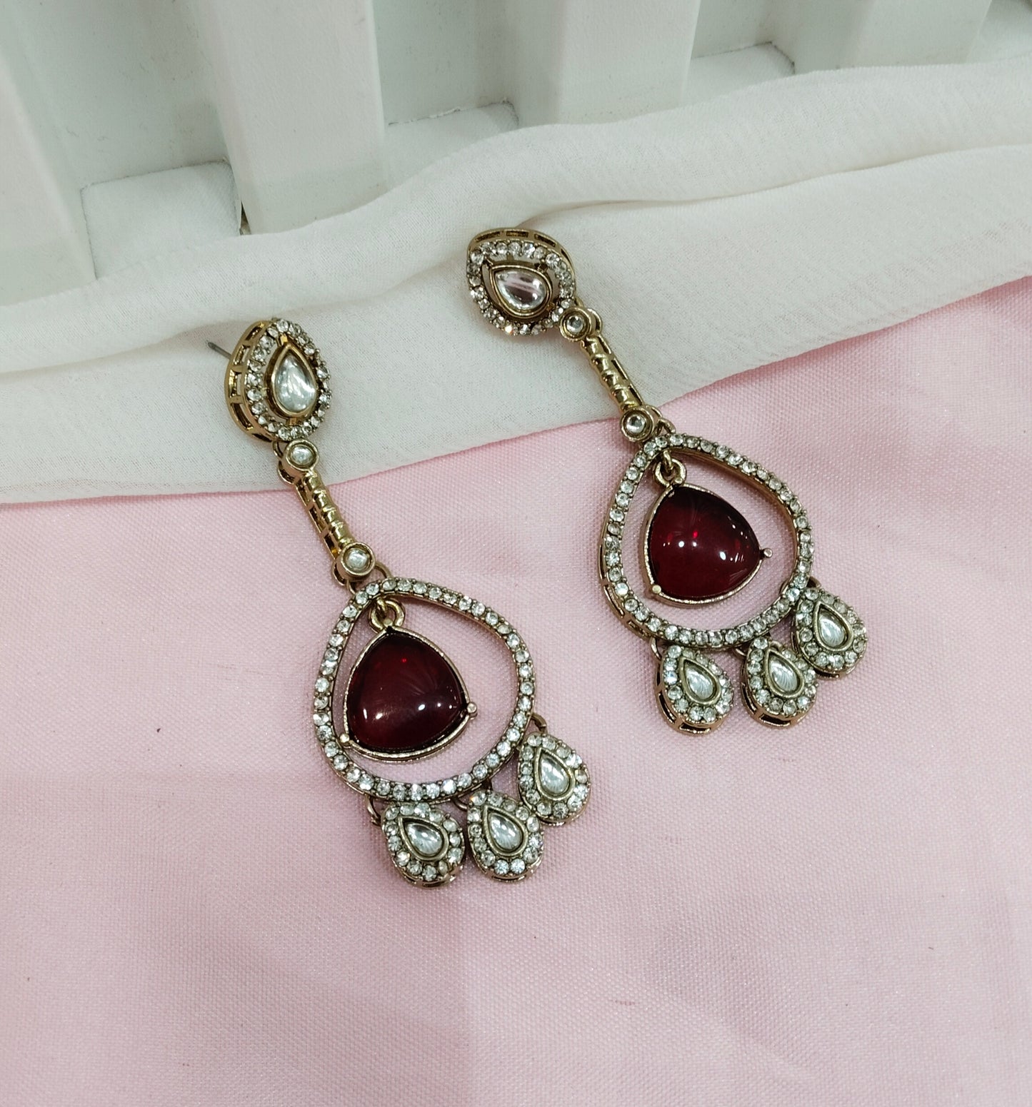 Maroon Antique Gold Omna Earrings Set