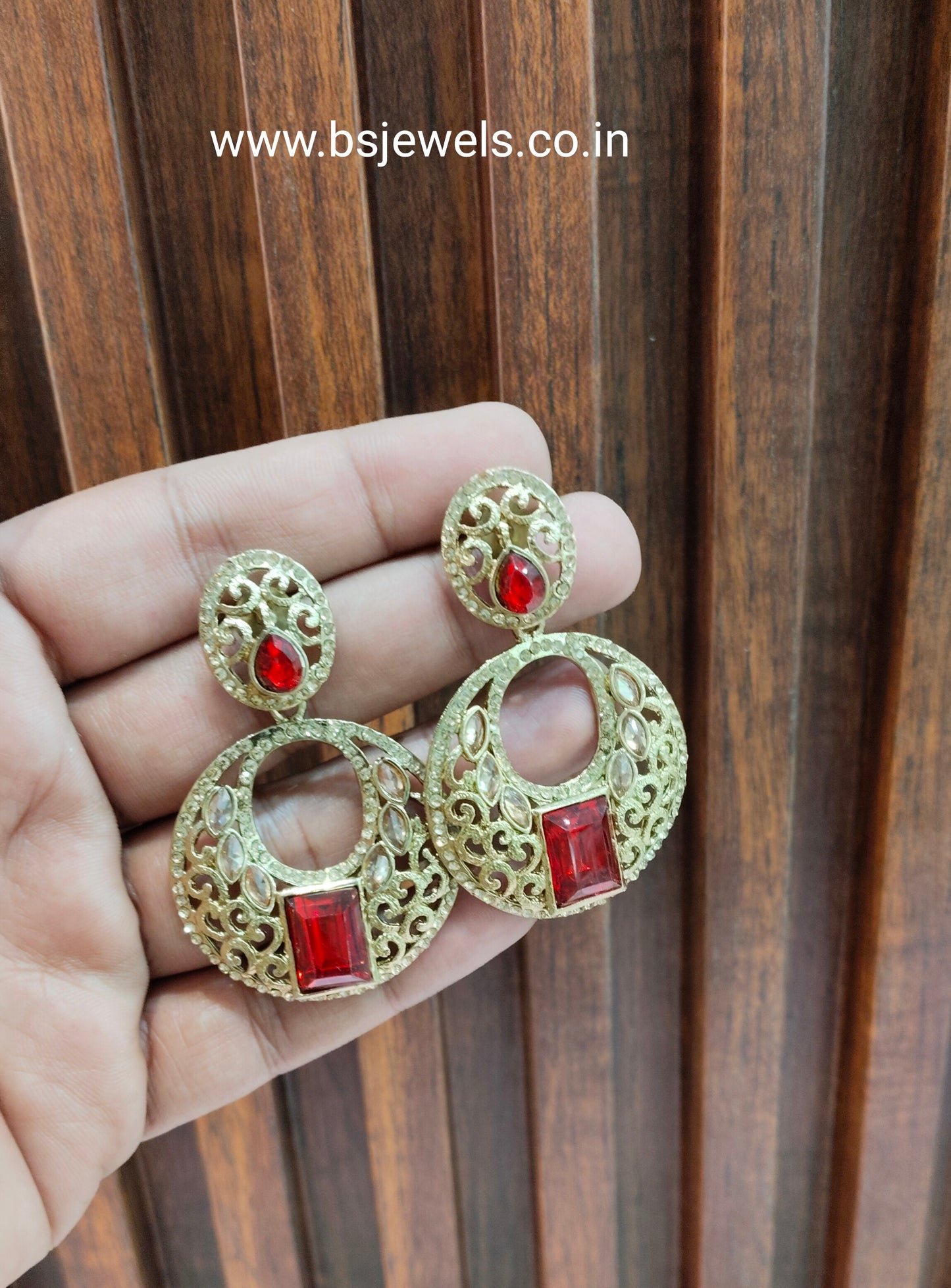Red Bollywood Spiti Earrning