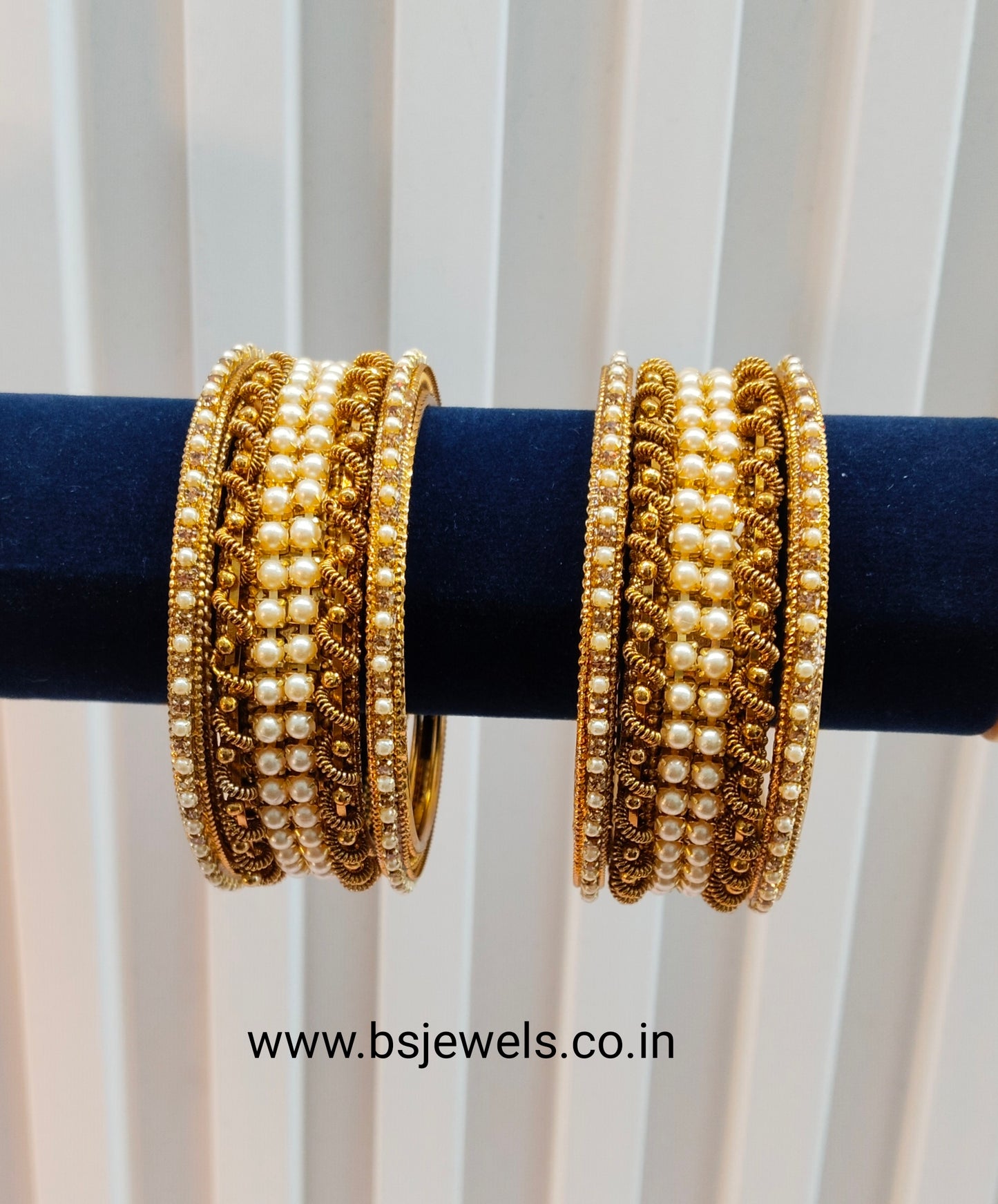 Bangles jewelry Set/Traditional bollywood jewelry/Antique gold bangles