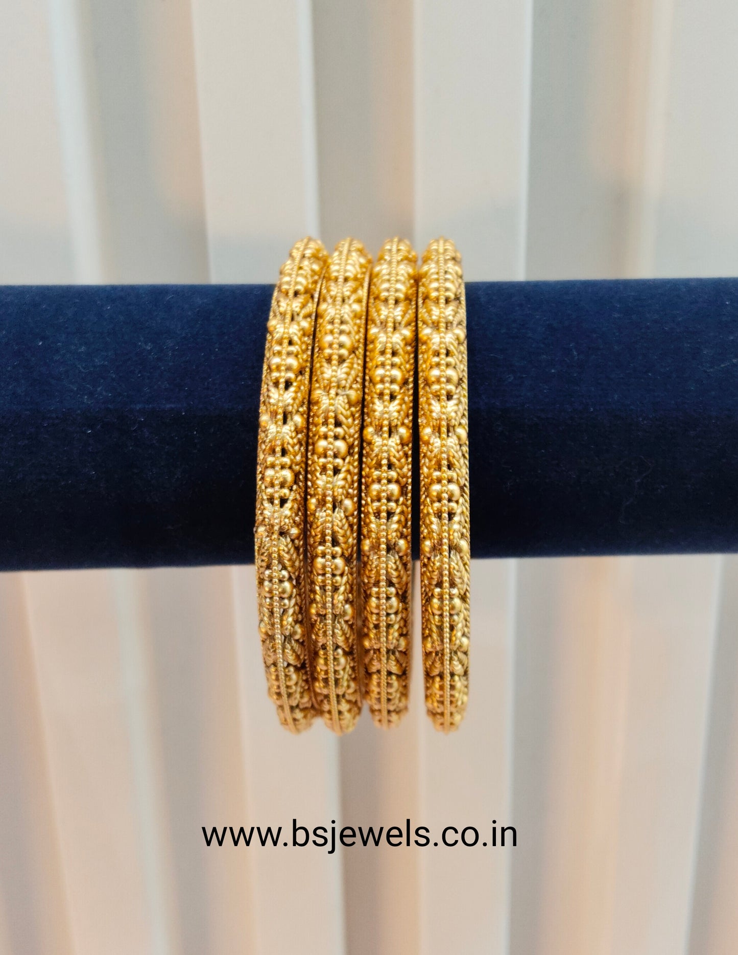 2.6 Size bangles jewelry /Traditional bollywood jewelry/ Gold bangles