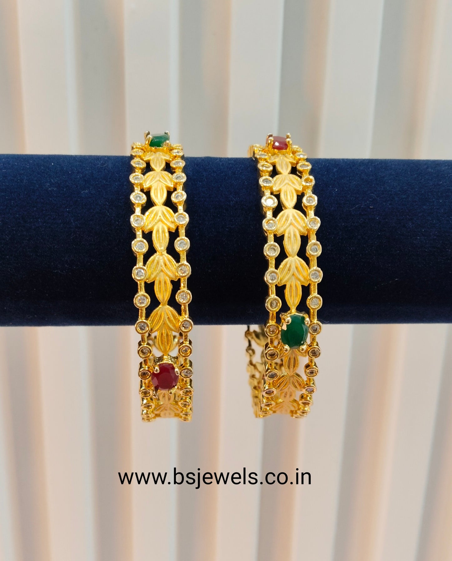 2.6 Size bangles jewelry /Traditional bollywood jewelry/Ruby Green Gold bangles