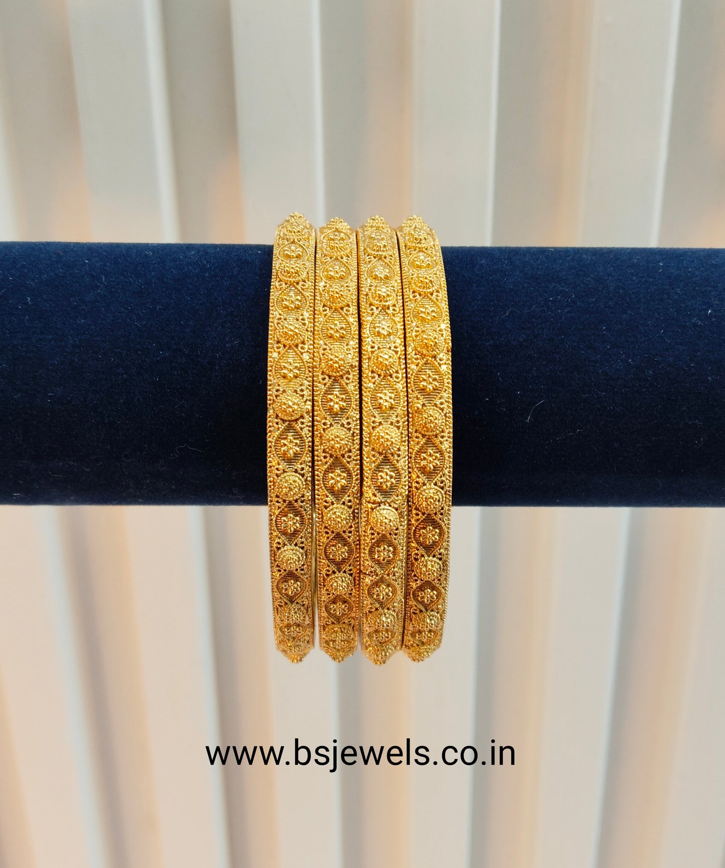 2.8 Size bangles jewelry /Traditional bollywood jewelry/ Gold bangles