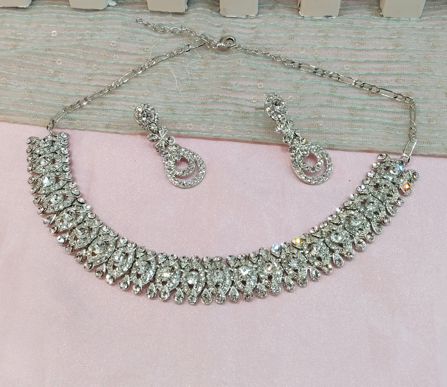 Silver White Necklace Set Ponting Jewellery