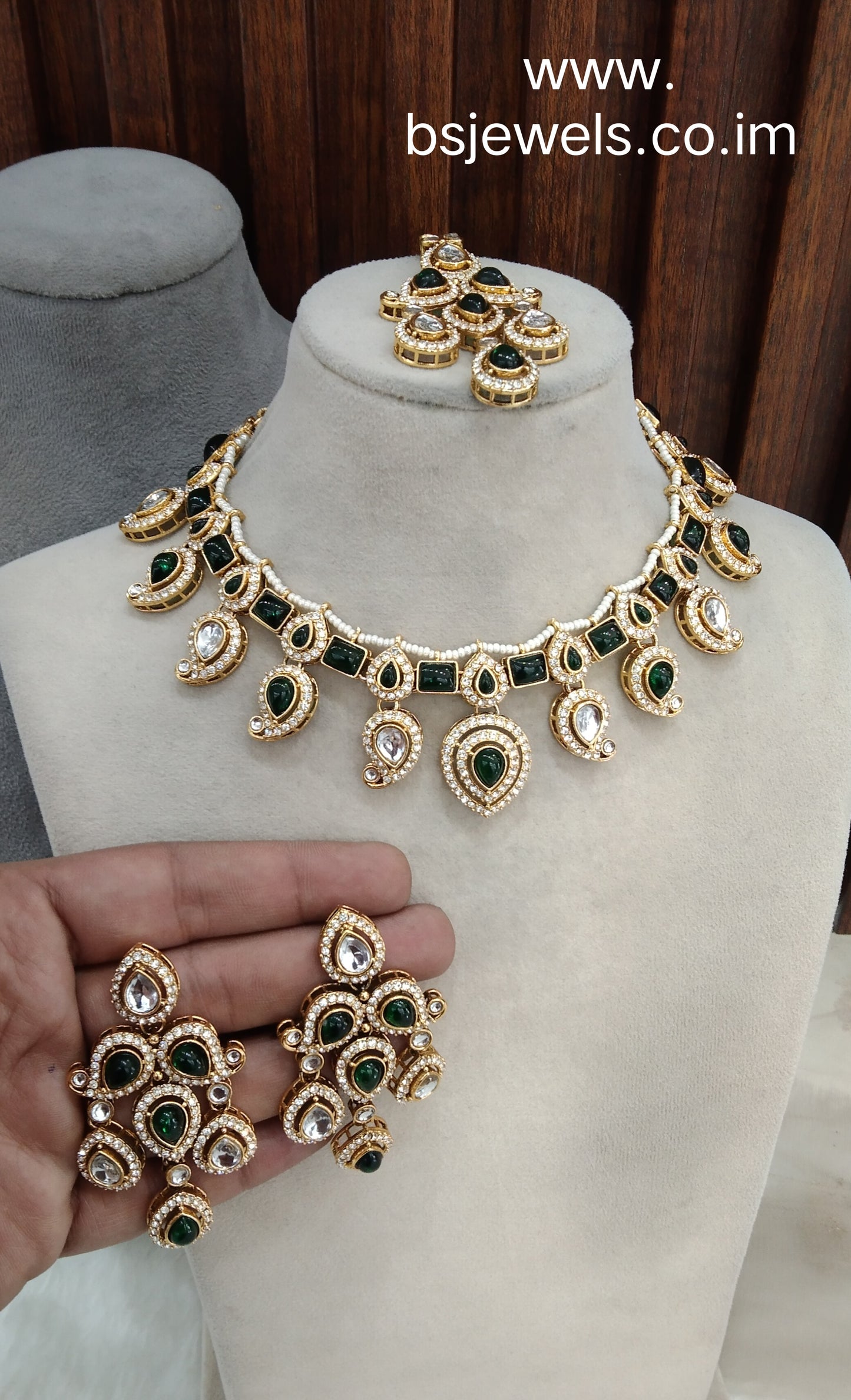 Green Gold Kundan Necklace Jewellery Nimrat Set