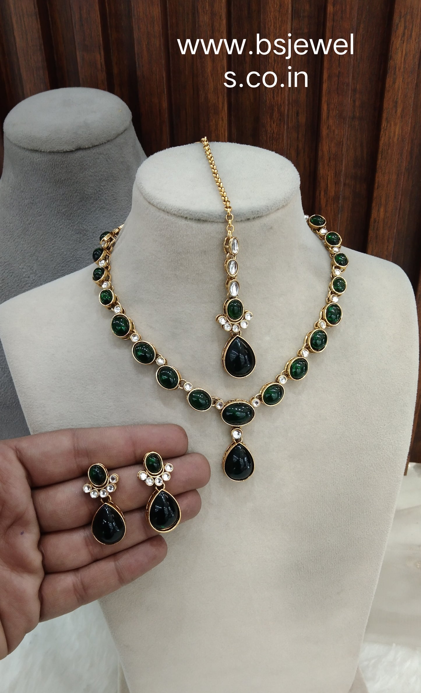 Green Gold Kundan Necklace Jewellery Mahi Set