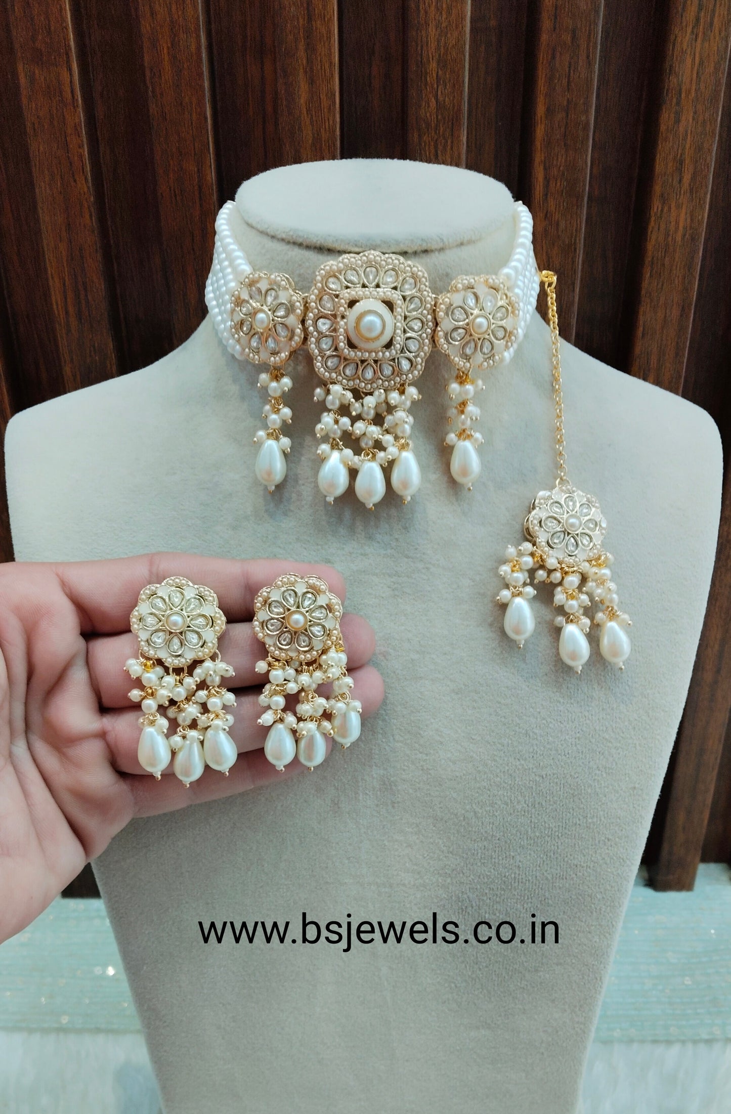 White Gold Kundan Choker Jewellery Hardik Set