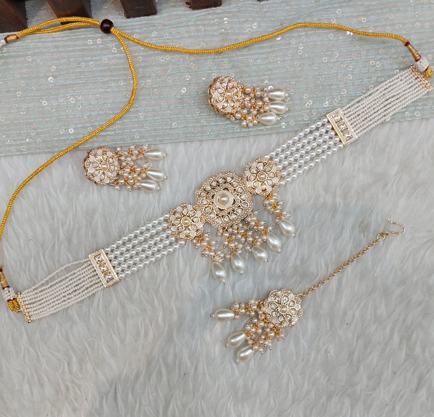 White Gold Kundan Choker Jewellery Hardik Set