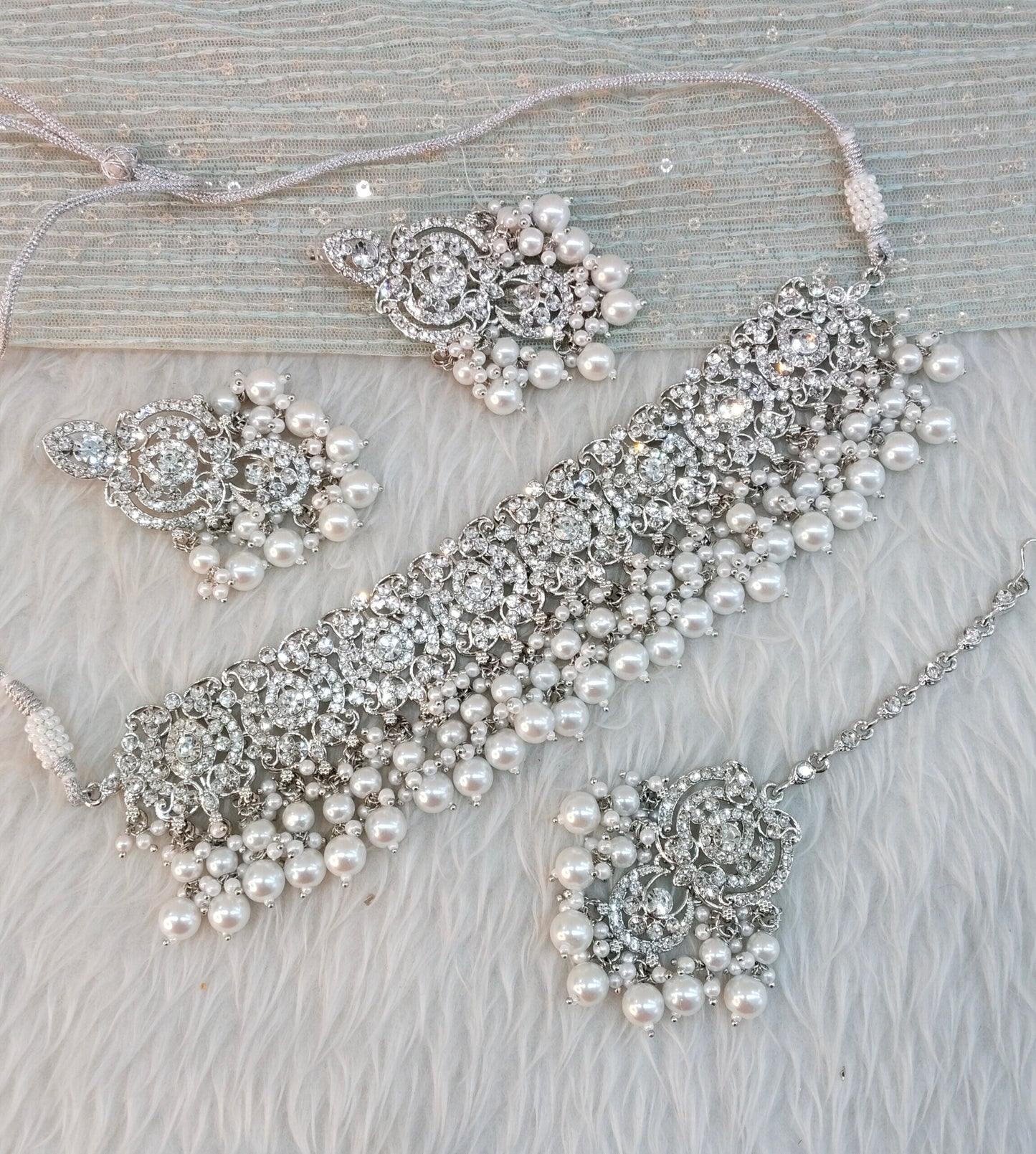 Silver White Choker Jewellery David Set