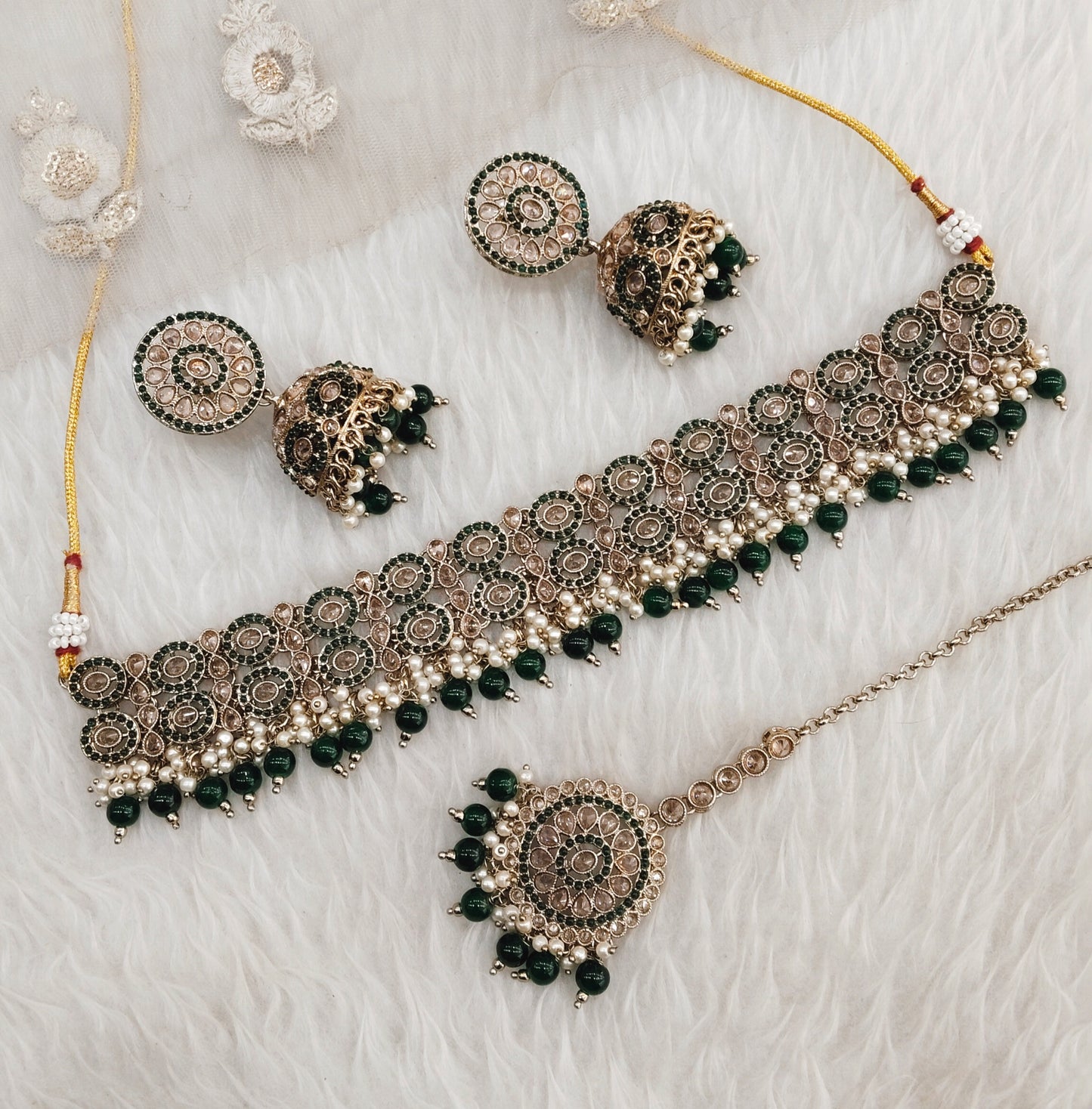 Green Antique Gold Choker Jewellery Mika Set