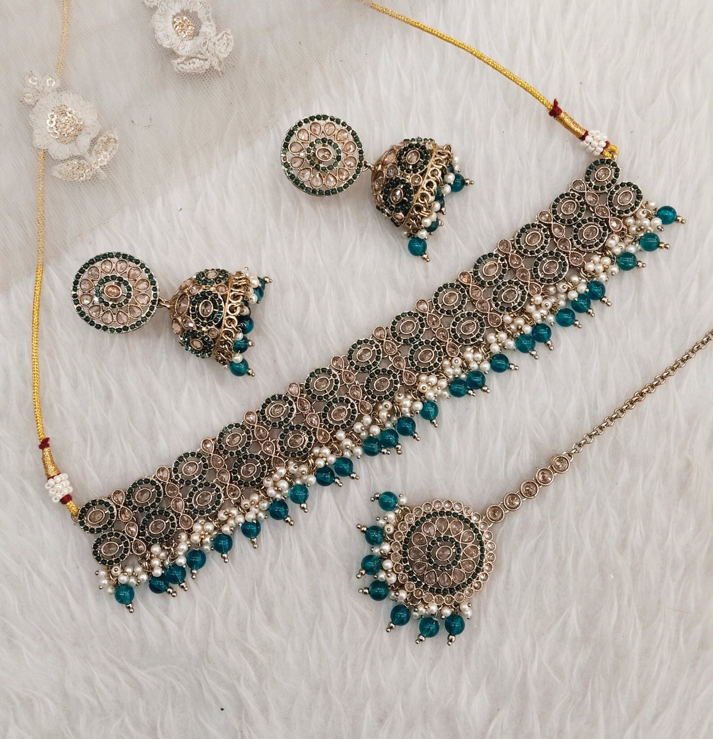 Rama Green Antique Gold Choker Jewellery Mika Set