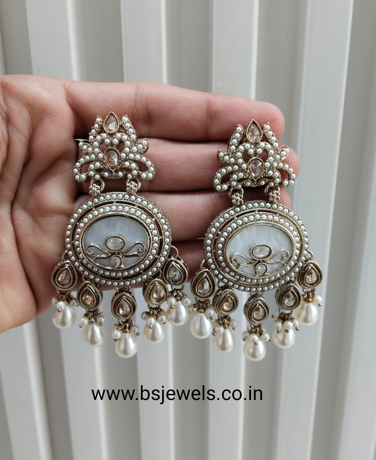 White Antique Gold Bollywood Sarpunch Earrings