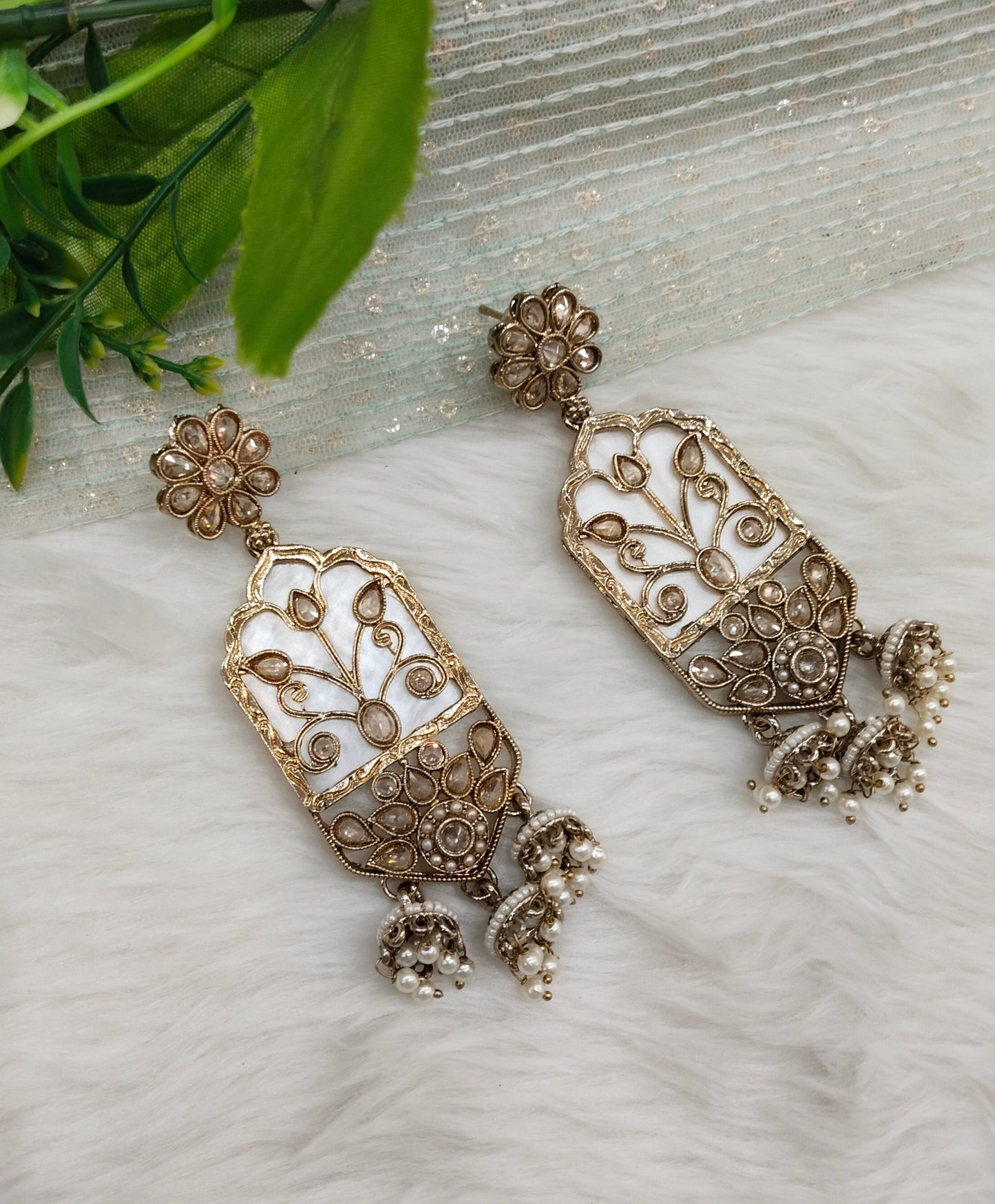 White Antique Gold Bollywood Dhoni Earrings