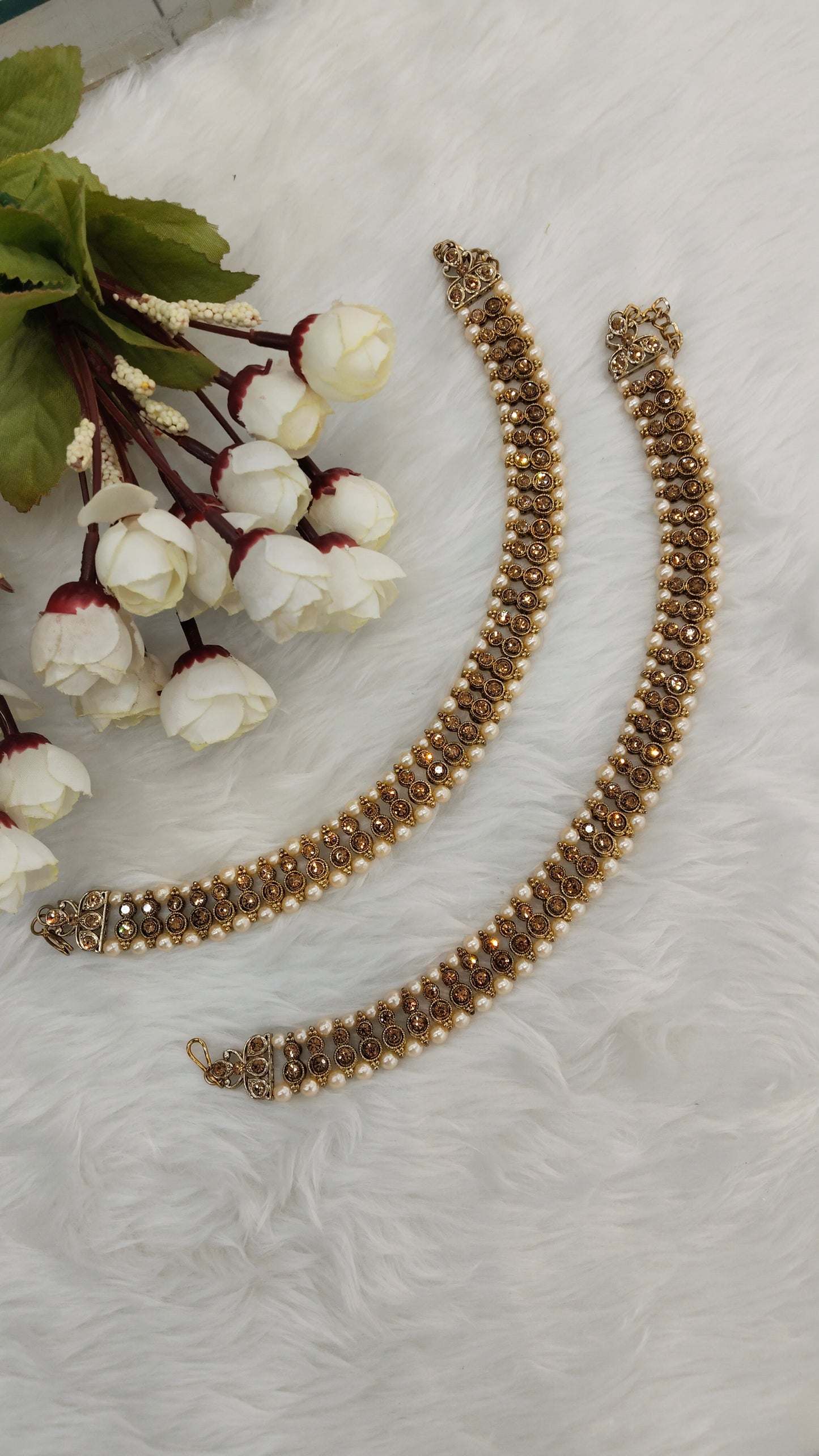 Antique Gold Anklets Jhanjar Payal Jewellery Set