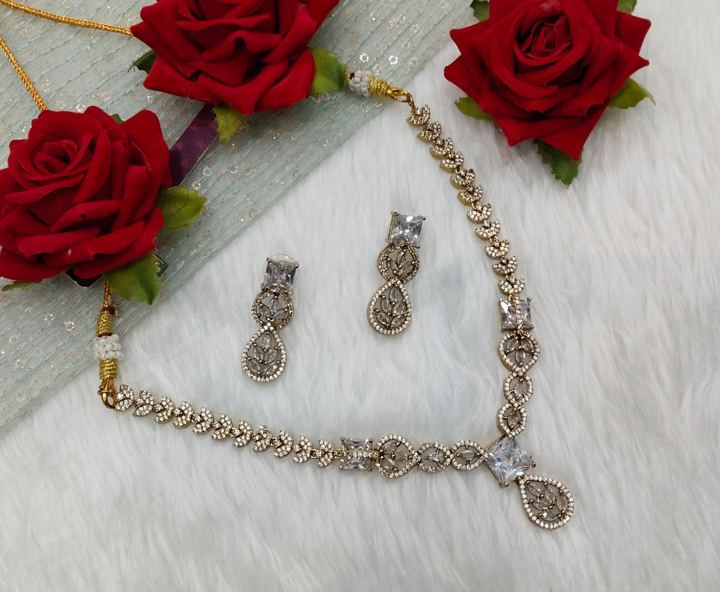 White Antique Gold CZ Necklace Jewellery Peterson Set