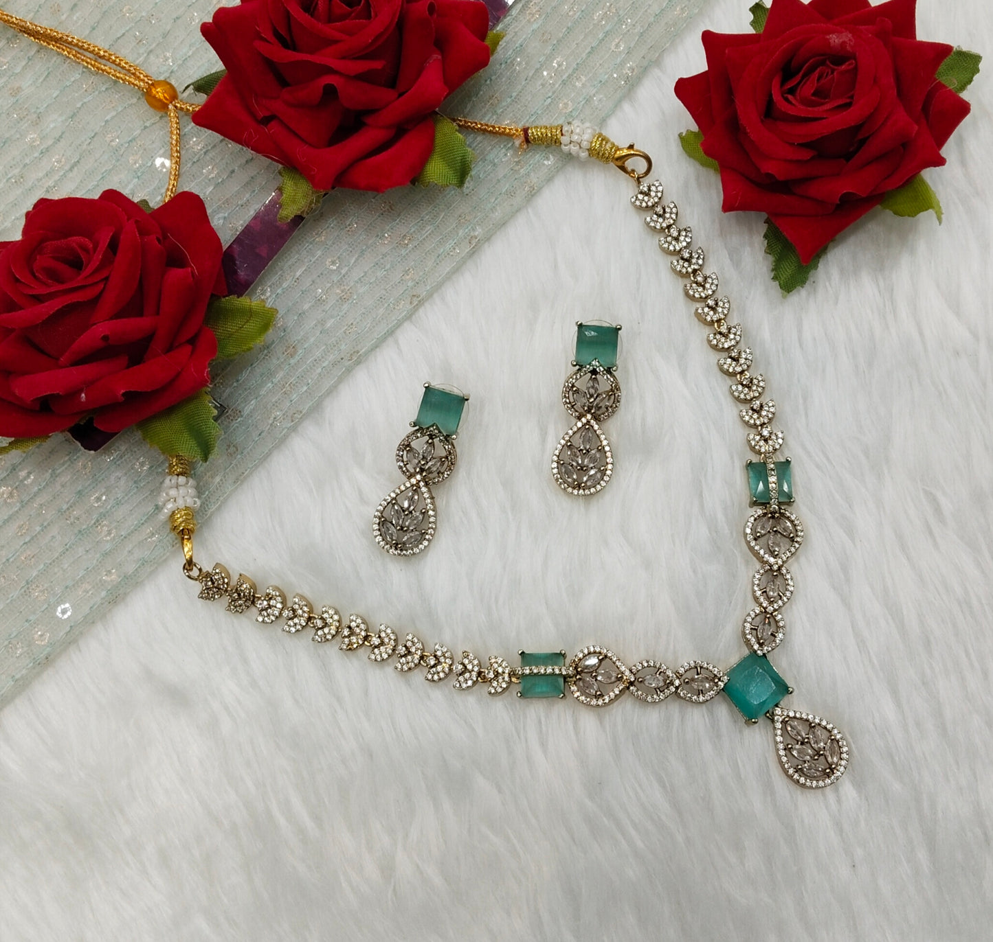 Sea Geen Antique Gold CZ Necklace Jewellery Peterson Set