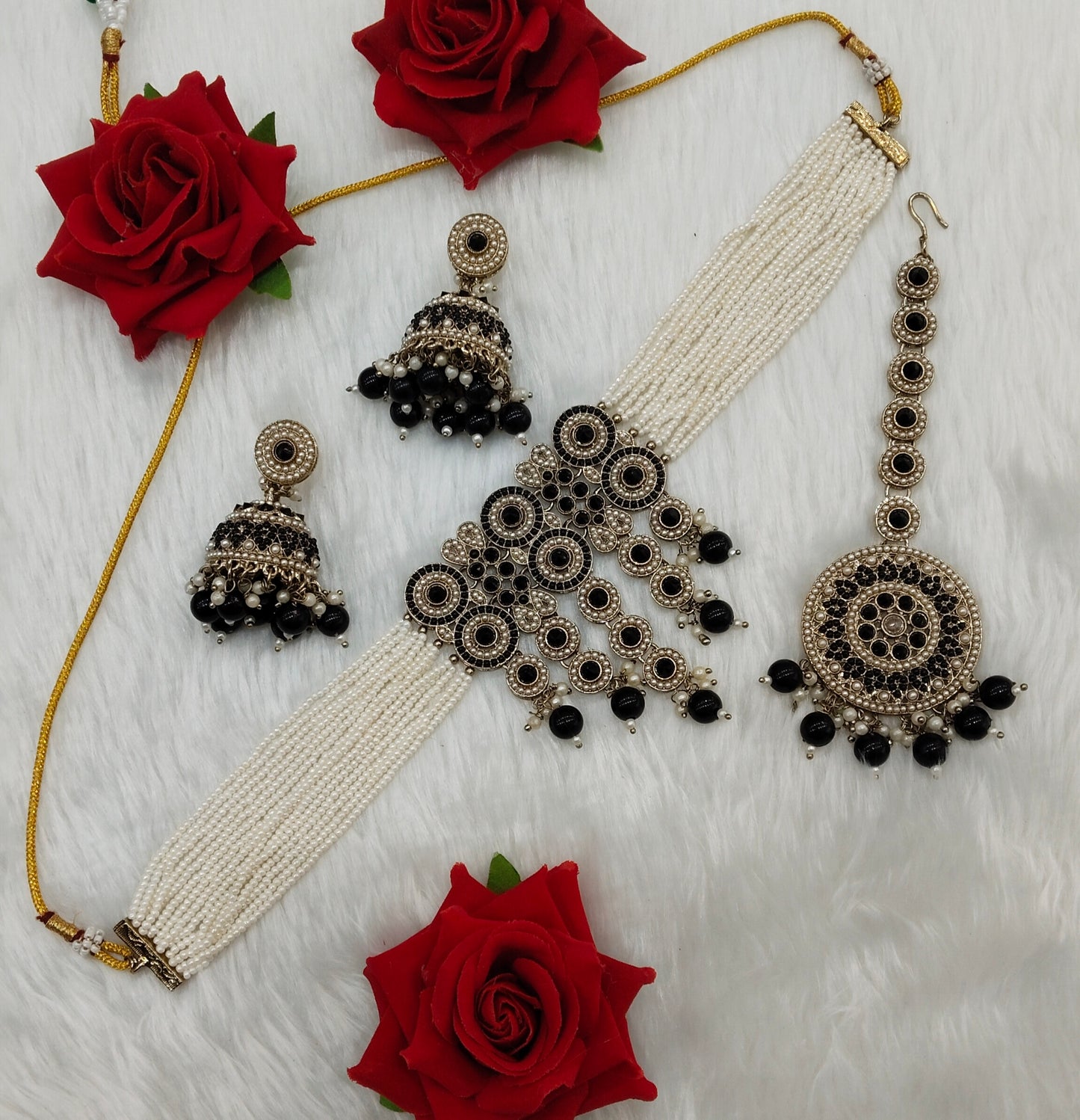 Black Antique Gold Choker Jewellery Babli Set