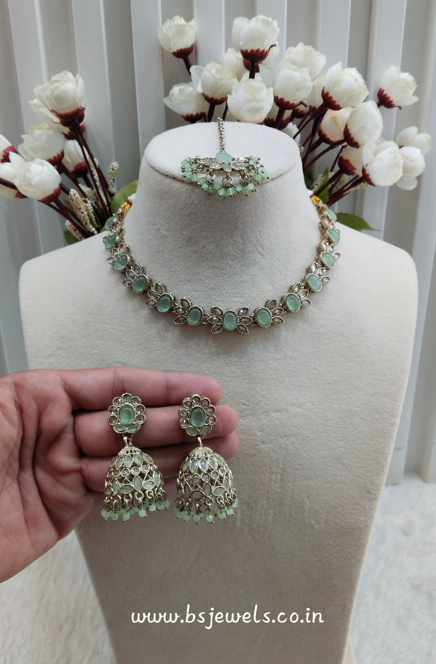 Pista Antique Gold Necklace Jewellery Mandeep Set