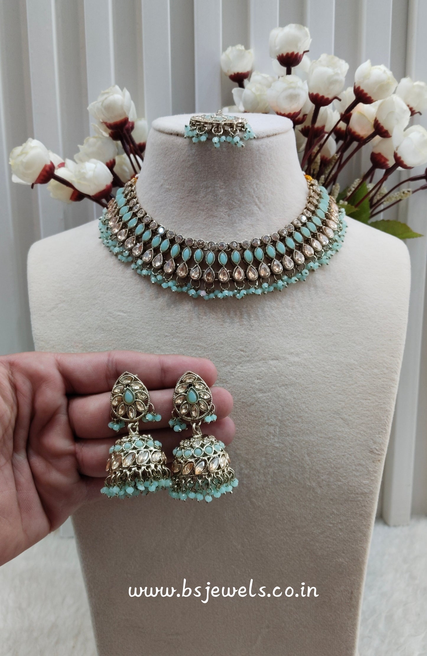 Pista Antique Gold Necklace Jewellery Gora Set