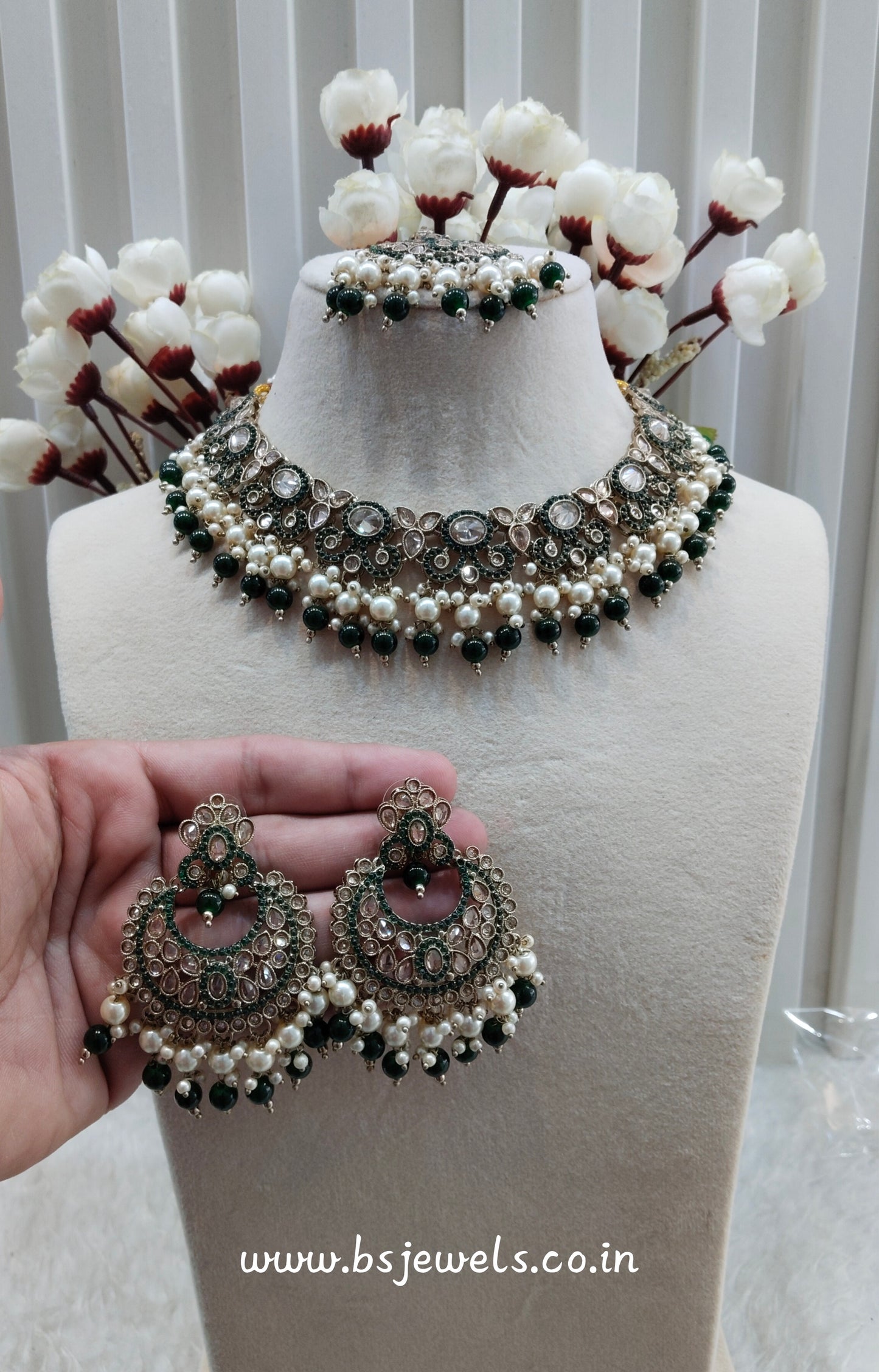 Green Antique Gold Necklace Jewellery Mangu Set