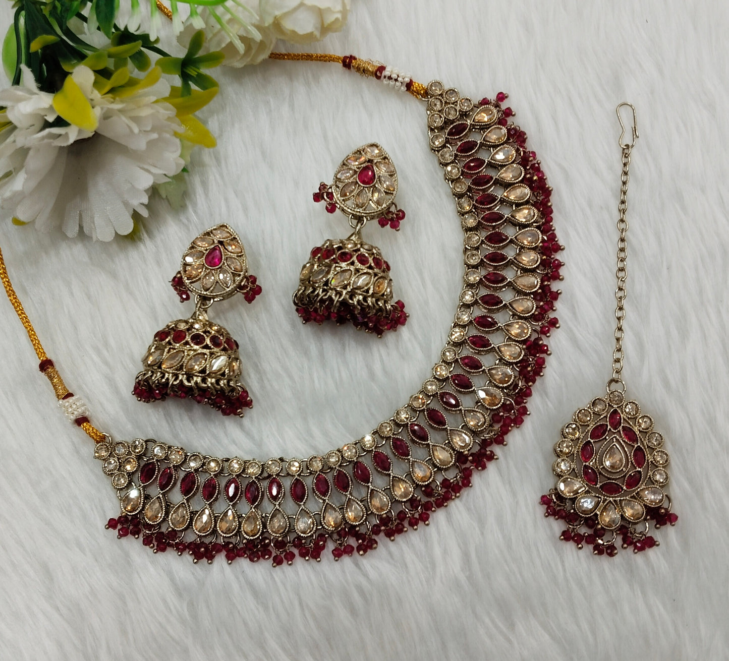 Majenta Antique Gold Necklace Jewellery Gora Set