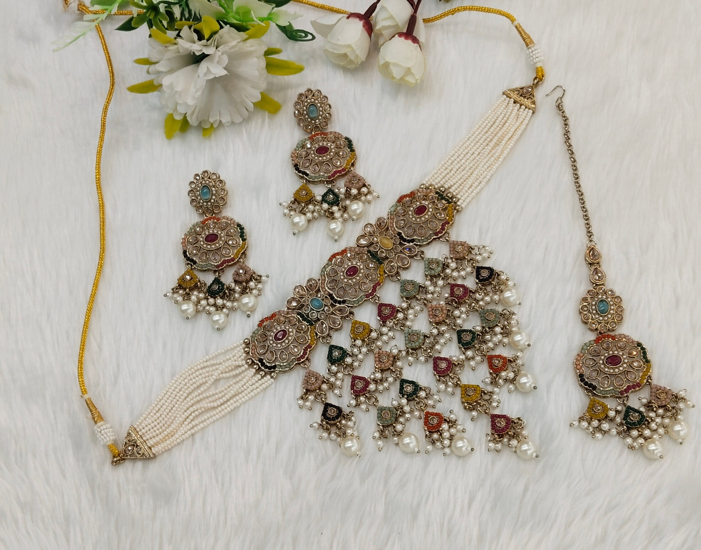 Multi Color Antique Gold Choker Jewellery Jaggi Set
