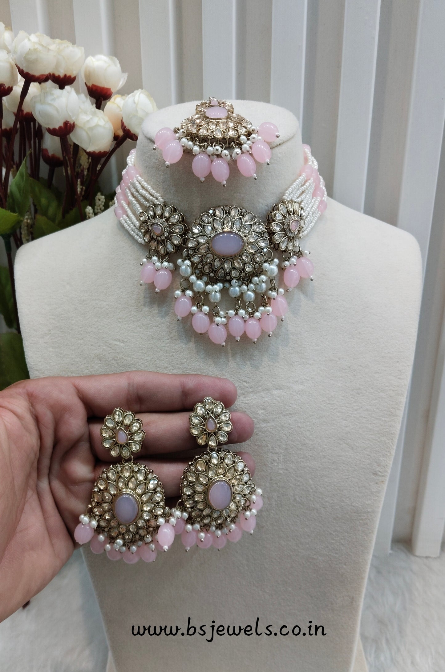 Pink Antique Gold Choker Jewellery Porel Set