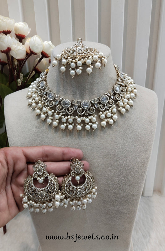 White Antique Gold Necklace Jewellery Mangu Set