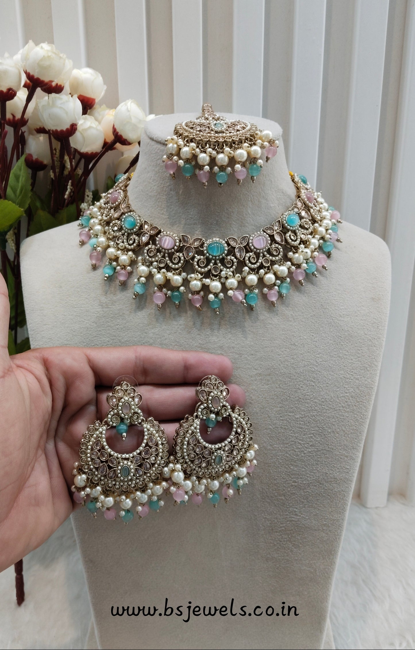 Mint Pink Antique Gold Necklace Jewellery Mangu Set