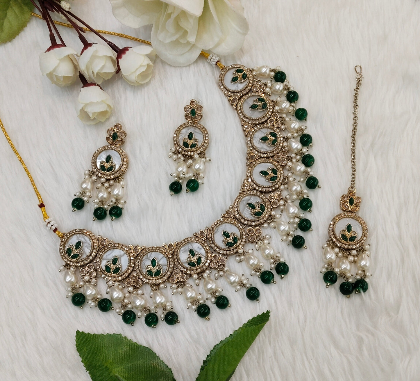 Green Antique Gold Necklace Jewellery Daisy Set
