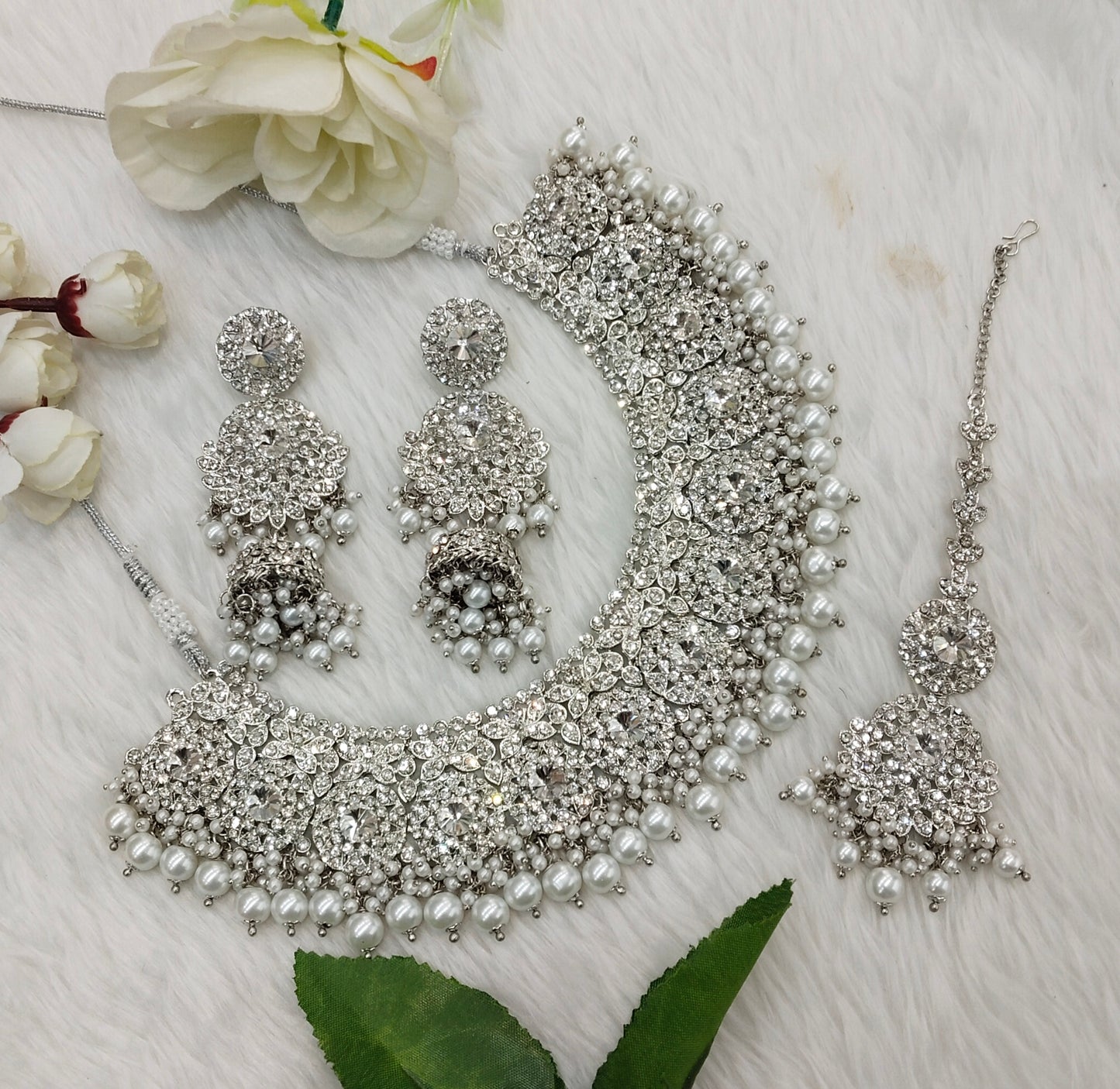 Silver White Necklace Jewellery Meenu Set